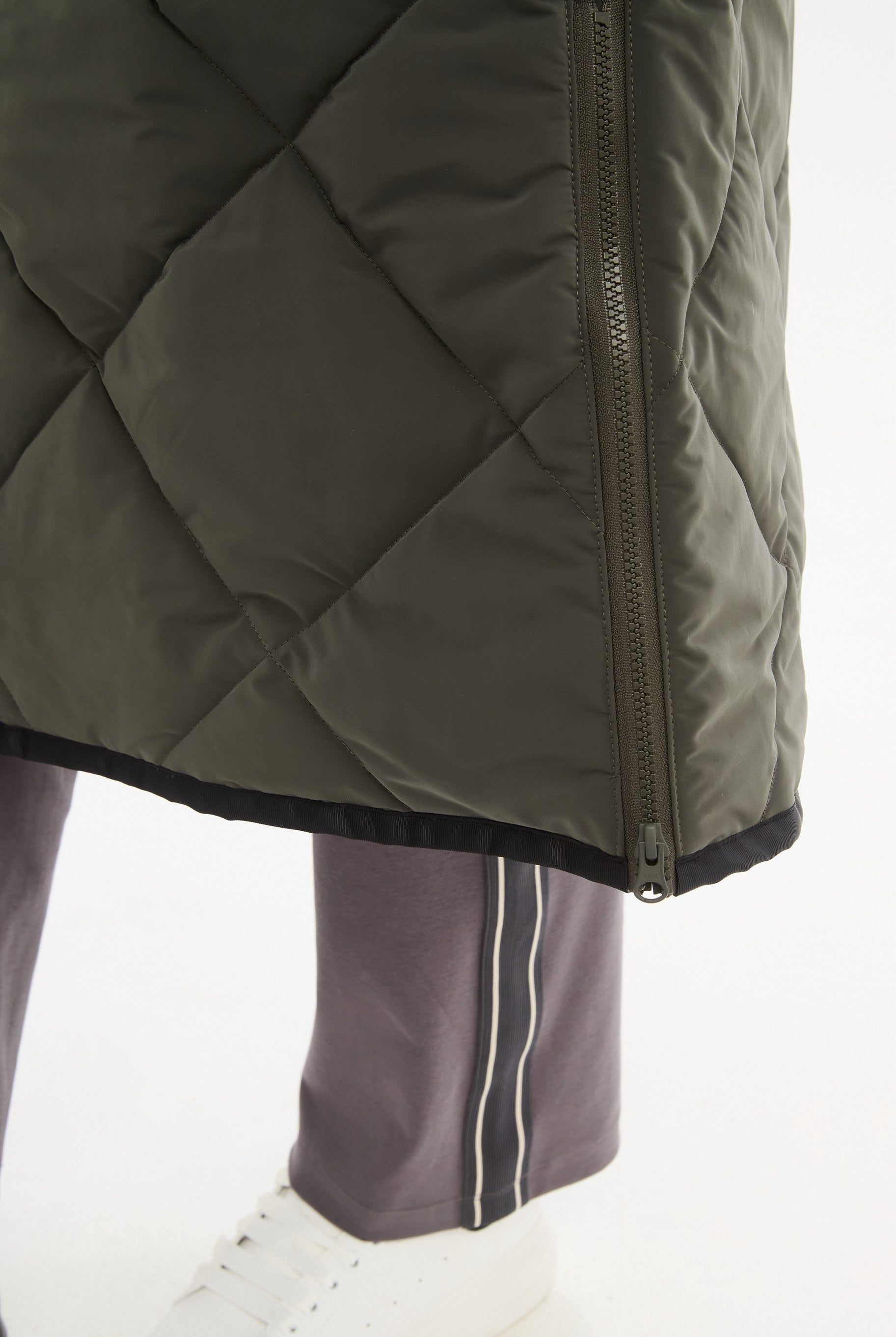 TIRELLI Diamond Quilt Puffer Coat - Steel - Magpie Style