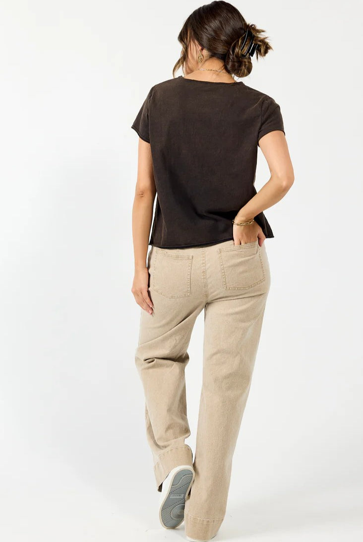 DRAMA THE LABEL Edge Tee - Choccy - Magpie Style