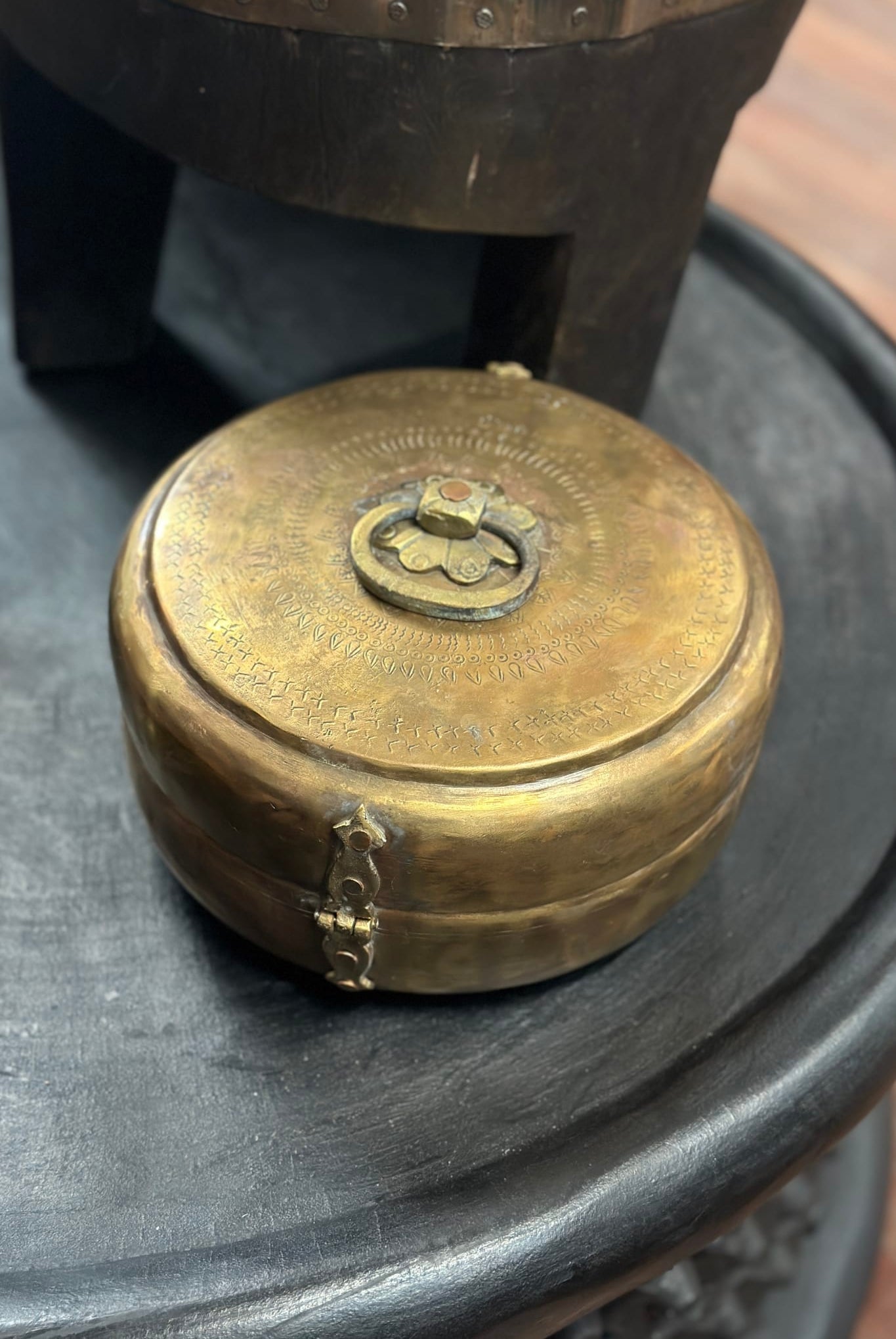 Vintage Brass Chapati Box - Lge - Magpie Style