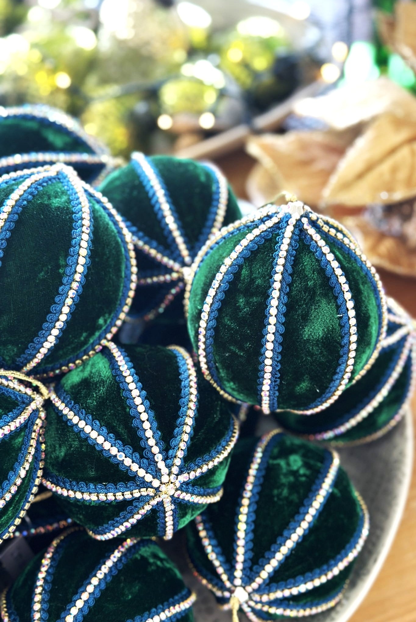 Hanging Velvet Ball - Dark Green with Lace - Magpie Style