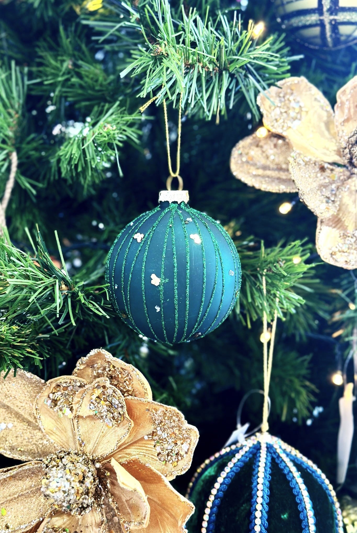 Green Glass Ball with Glitter - Magpie Style