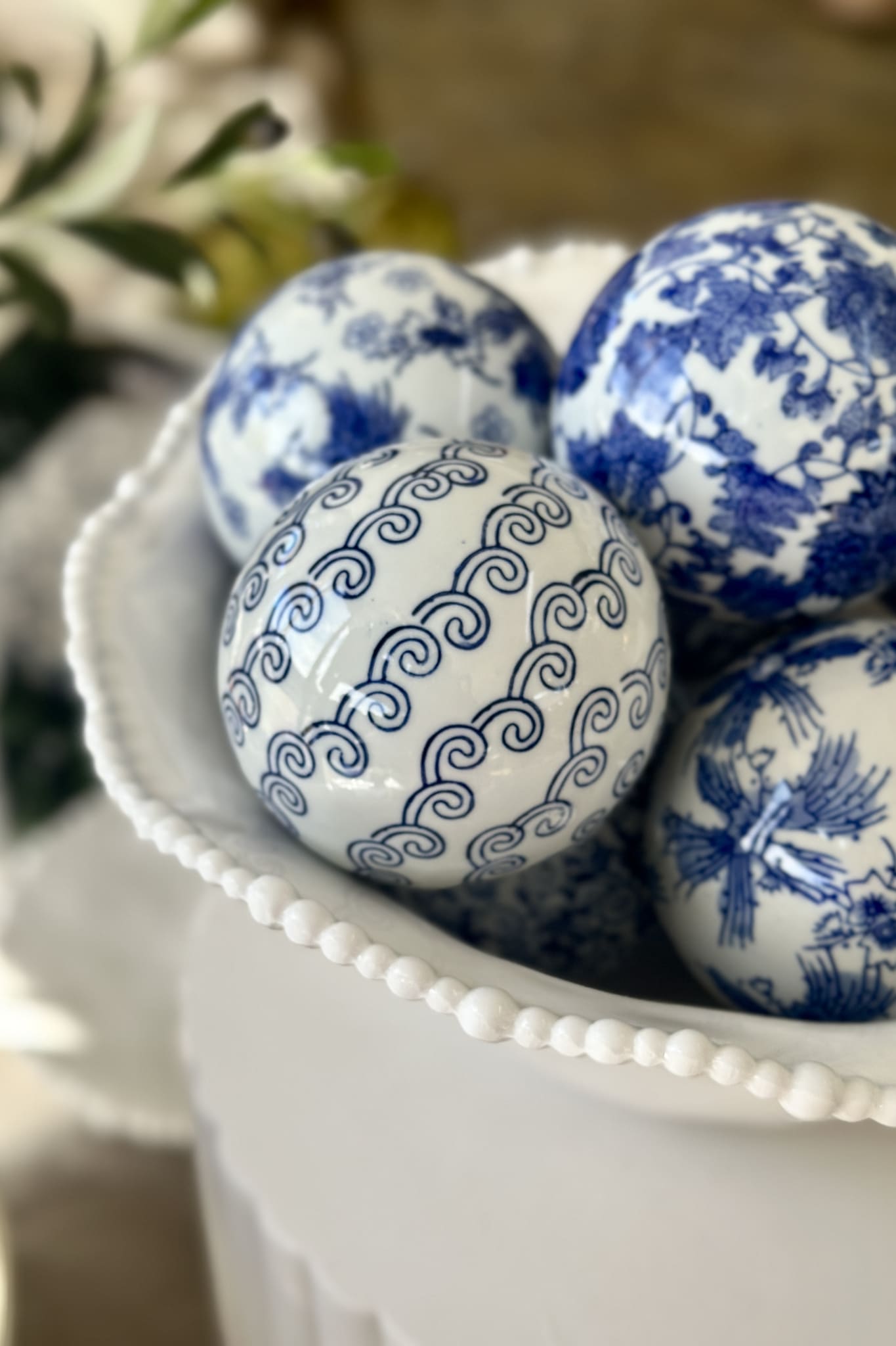 Ceramic Ball Blue/ White 10cm - Scrolls - Magpie Style