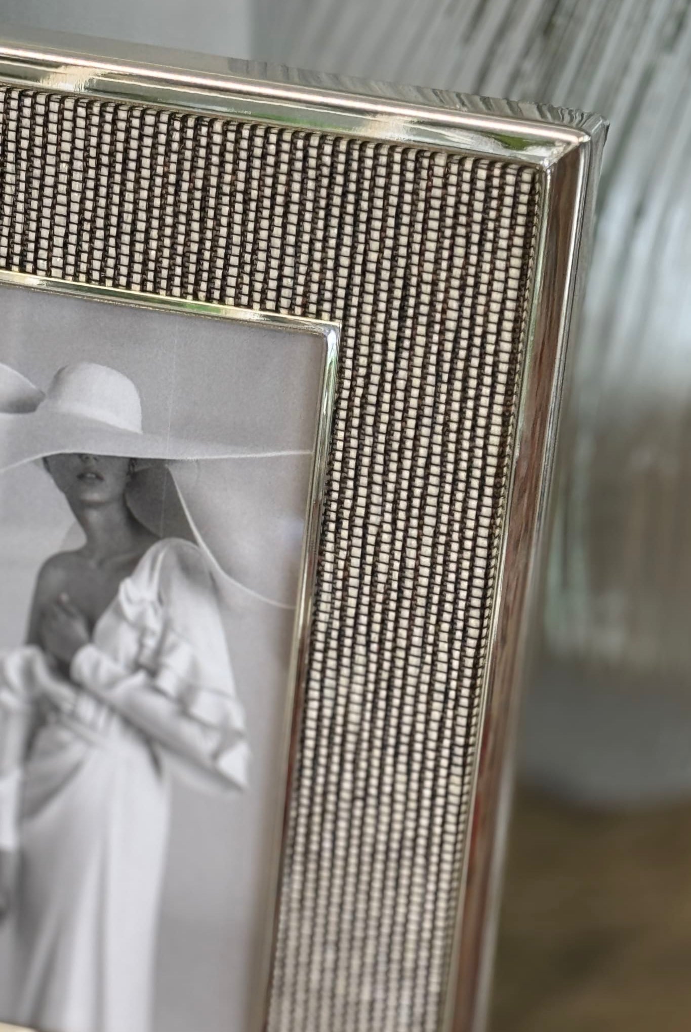 Tweed Silver Frame - 5 x 7 - Magpie Style