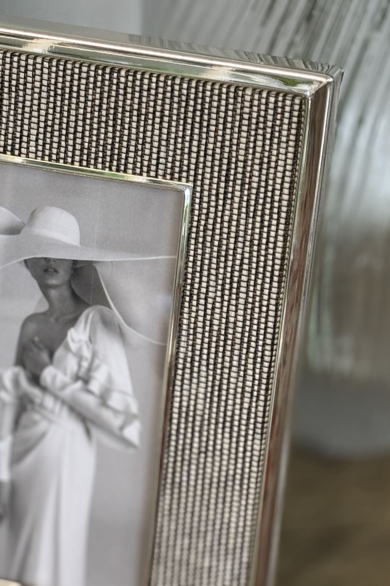 Tweed Silver Frame - 5 x 7 - Magpie Style