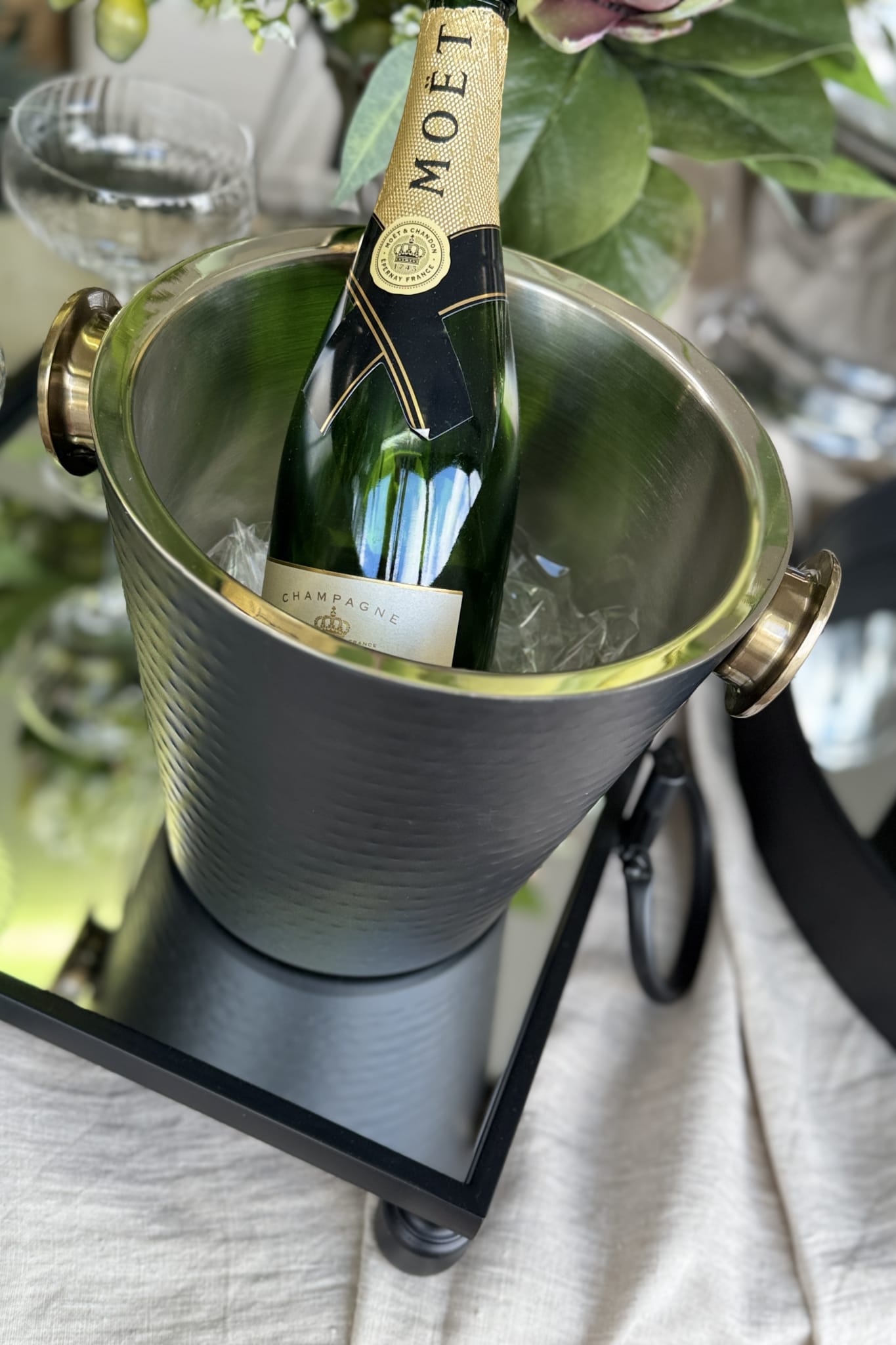 Black Gold Hammered Champagne Bucket - Magpie Style