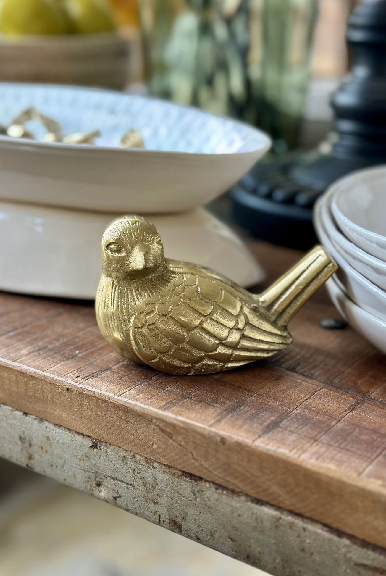 Robin Ornament, Iron w Gold Finish - Head Turned Tail Up - Magpie Style