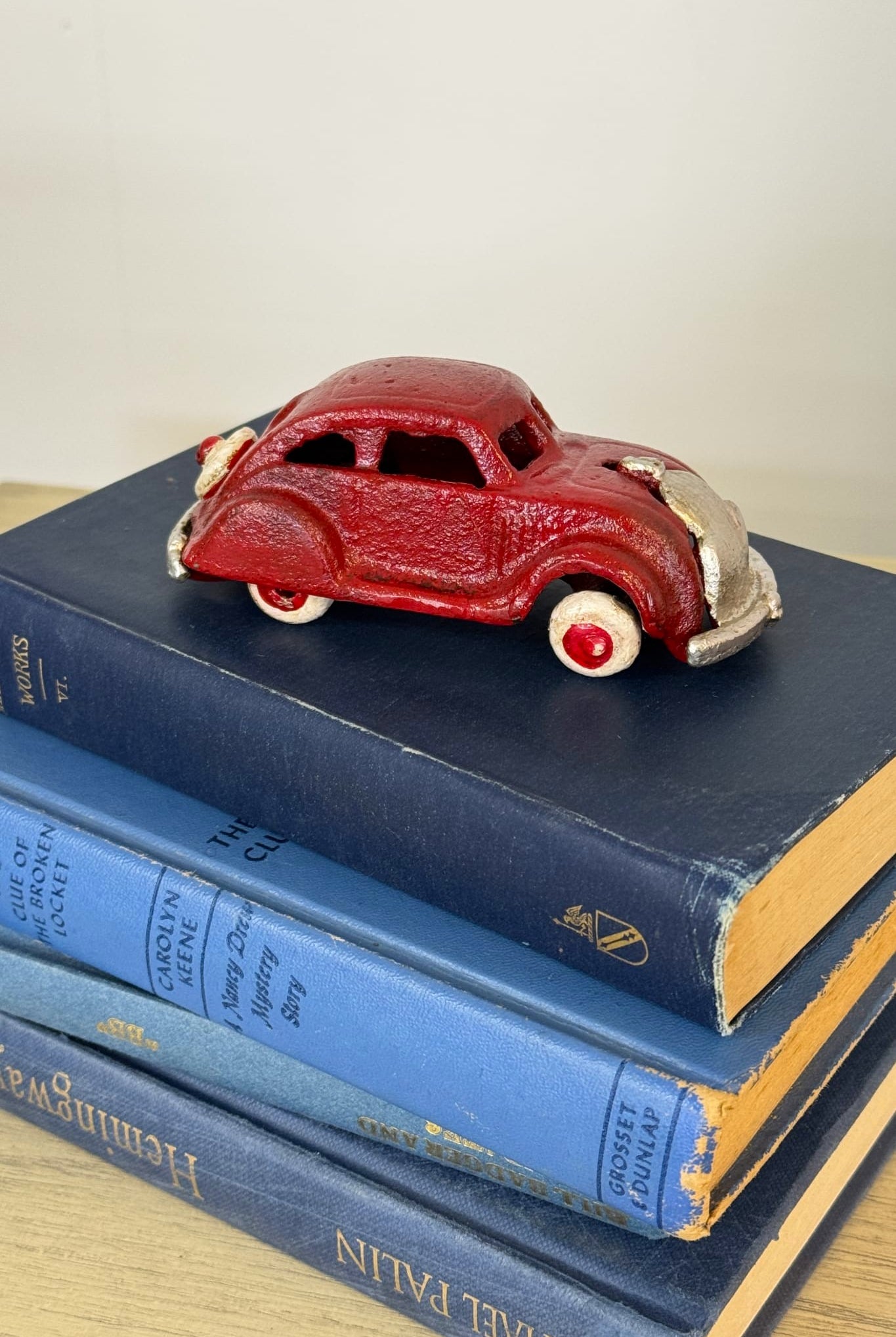 Red Chrysler - Magpie Style