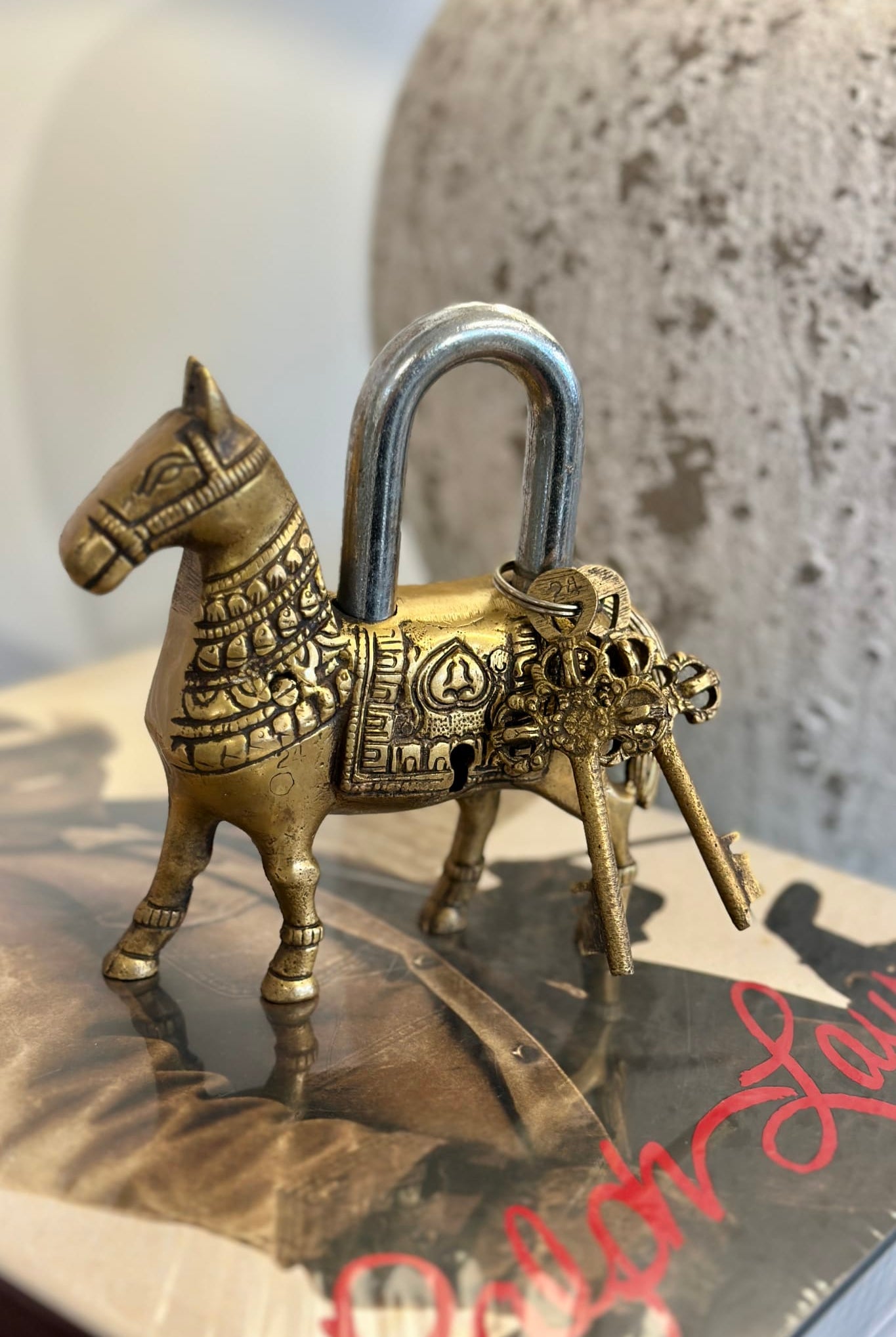 Brass Horse Lock - Magpie Style