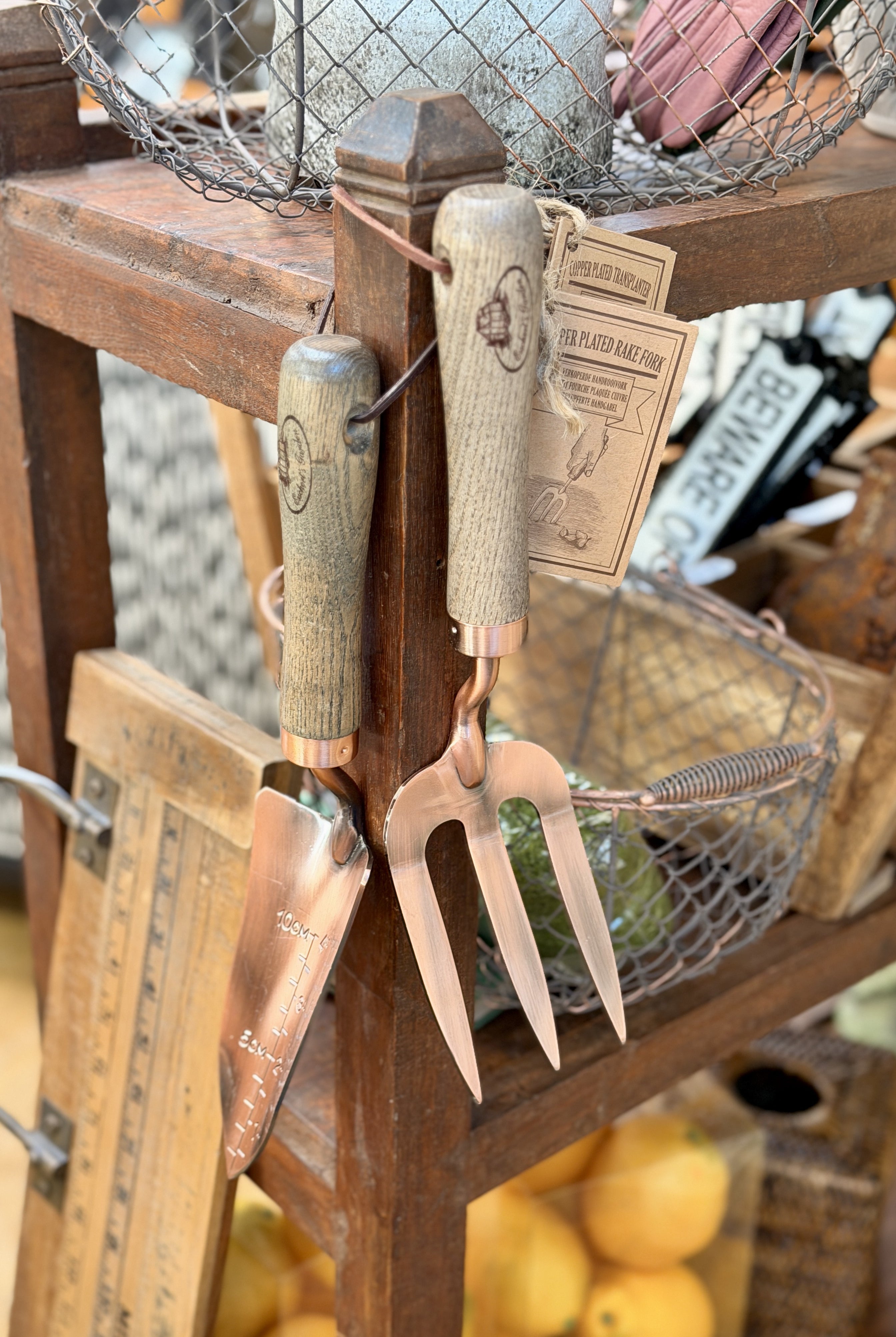 Copper Shovel - Magpie Style