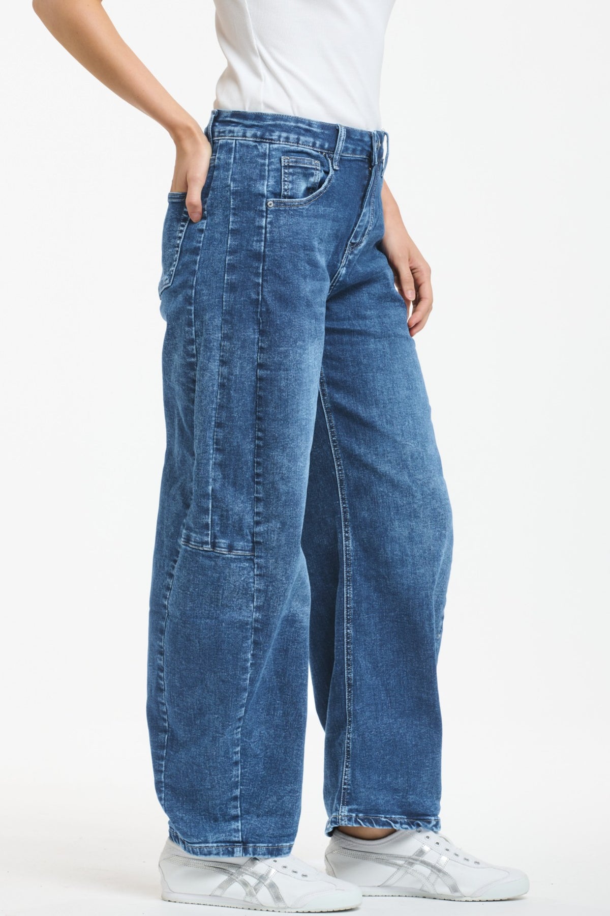 ITALIAN STAR Idaho Barrel Jean - Mid Denim - Magpie Style