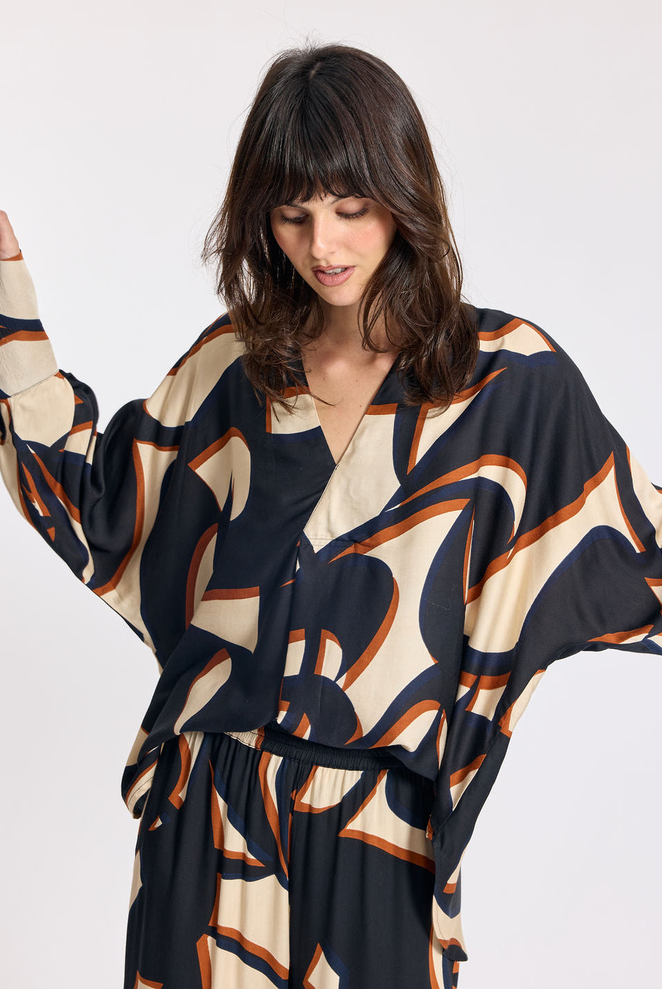LAUREN VIDAL Enzo Graphic Loose Shirt - Magpie Style