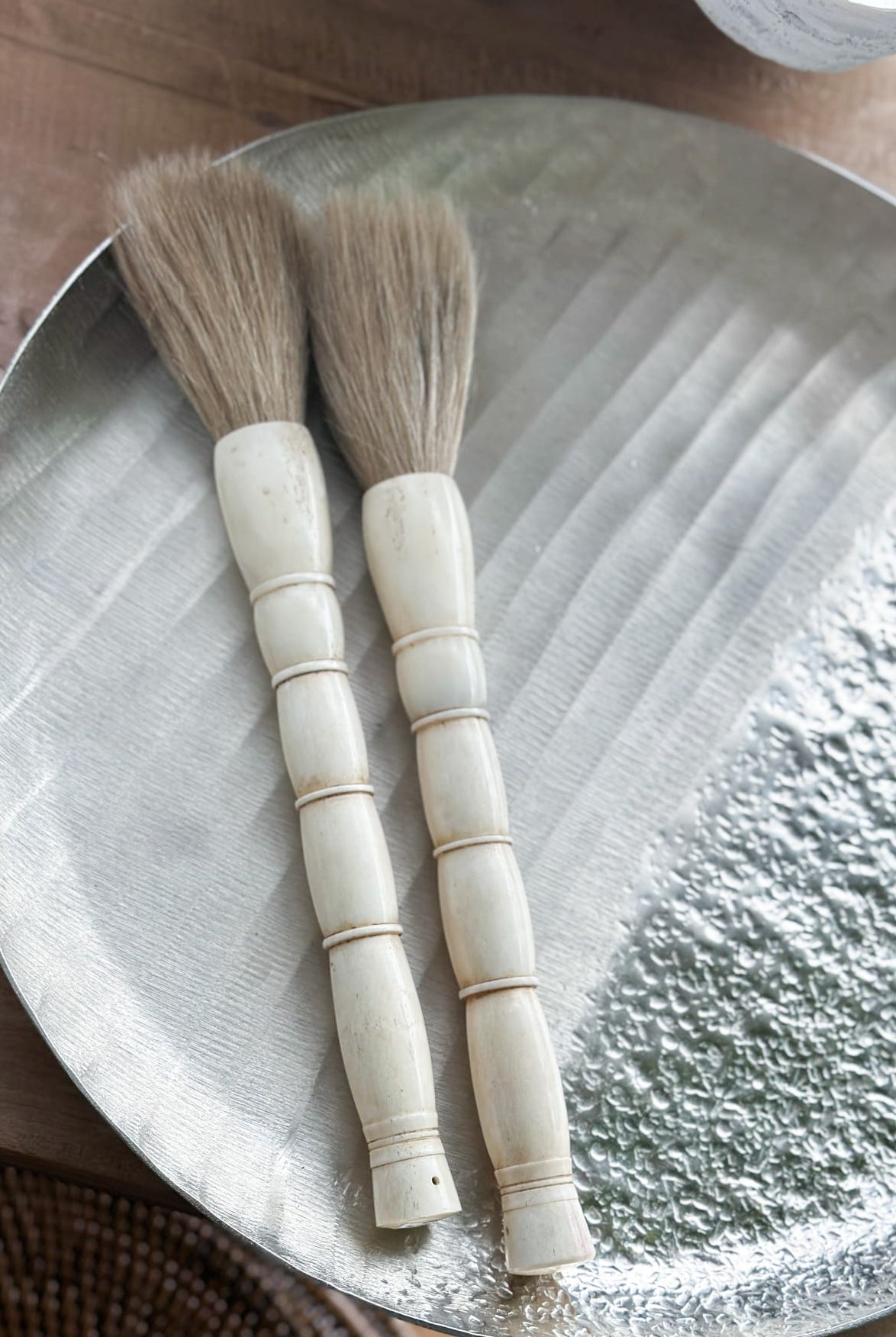 Calligraphy Brush with Bone Handle - Magpie Style