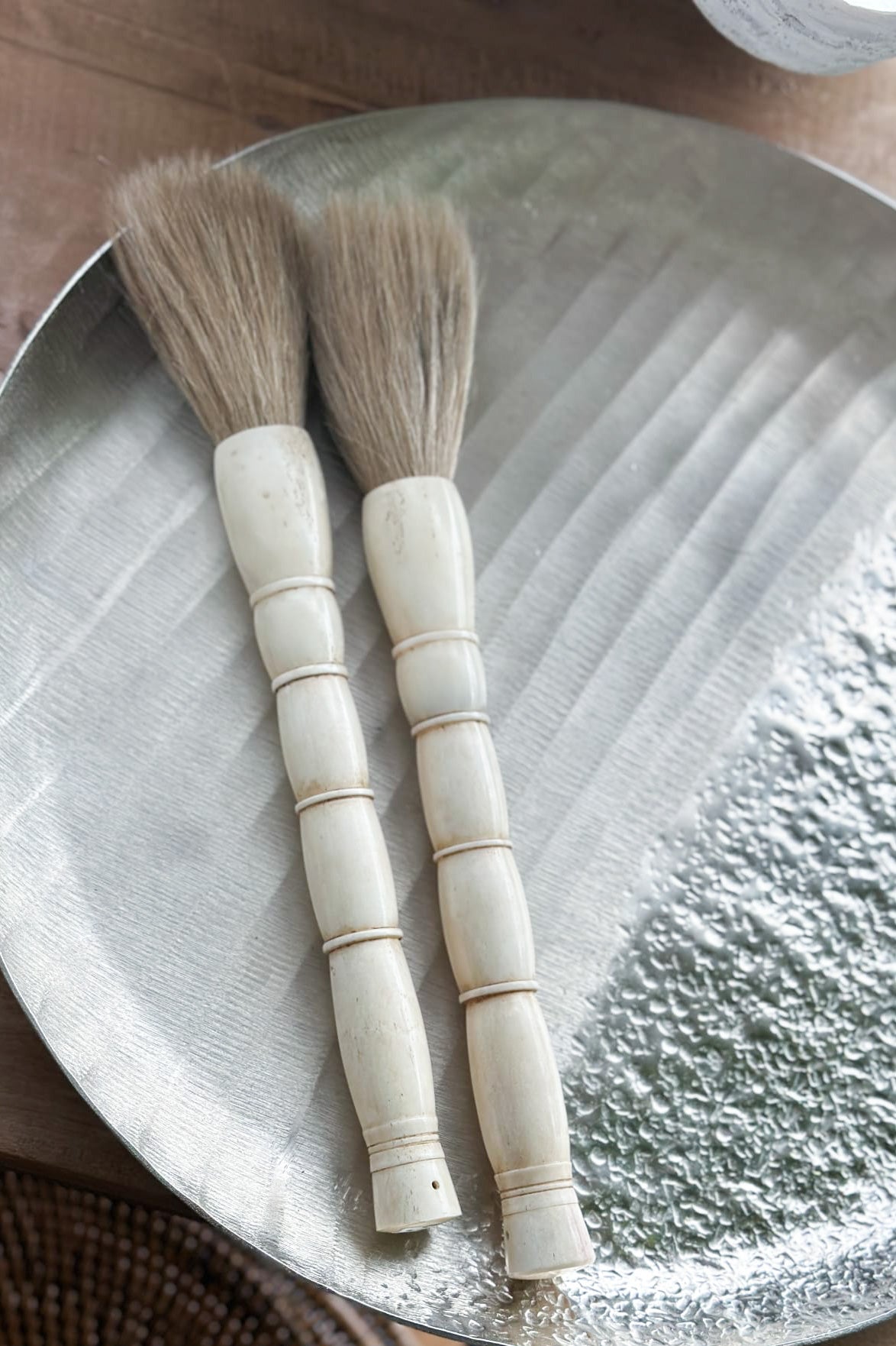 Calligraphy Brush with Bone Handle - Magpie Style