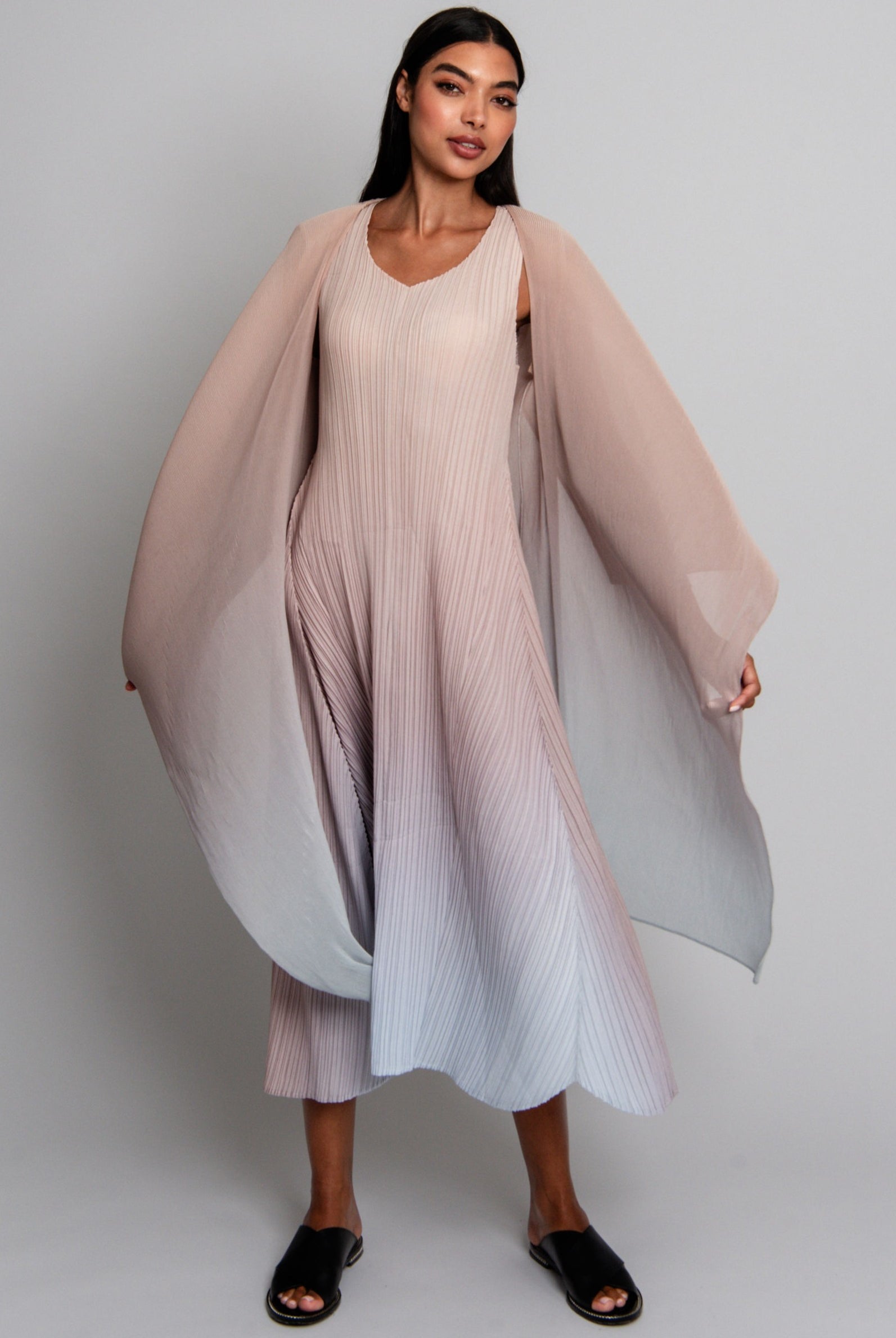 ALQUEMA Collare Coat - Moonstone to Arctic Ice - Magpie Style