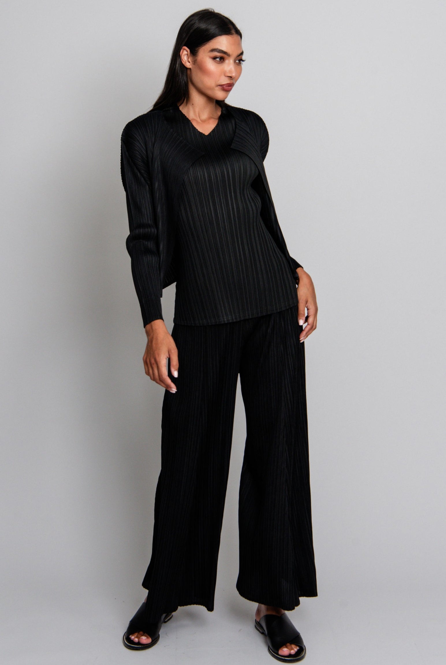 ALQUEMA Simply Pleat Bolero - Black - Magpie Style