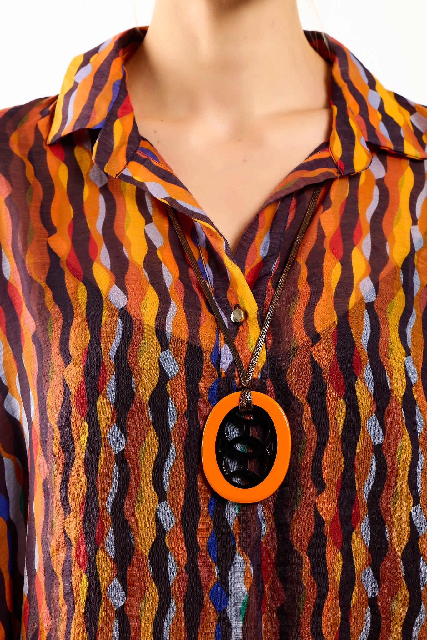 OOH LA LA Orange Oval Pendant - Magpie Style