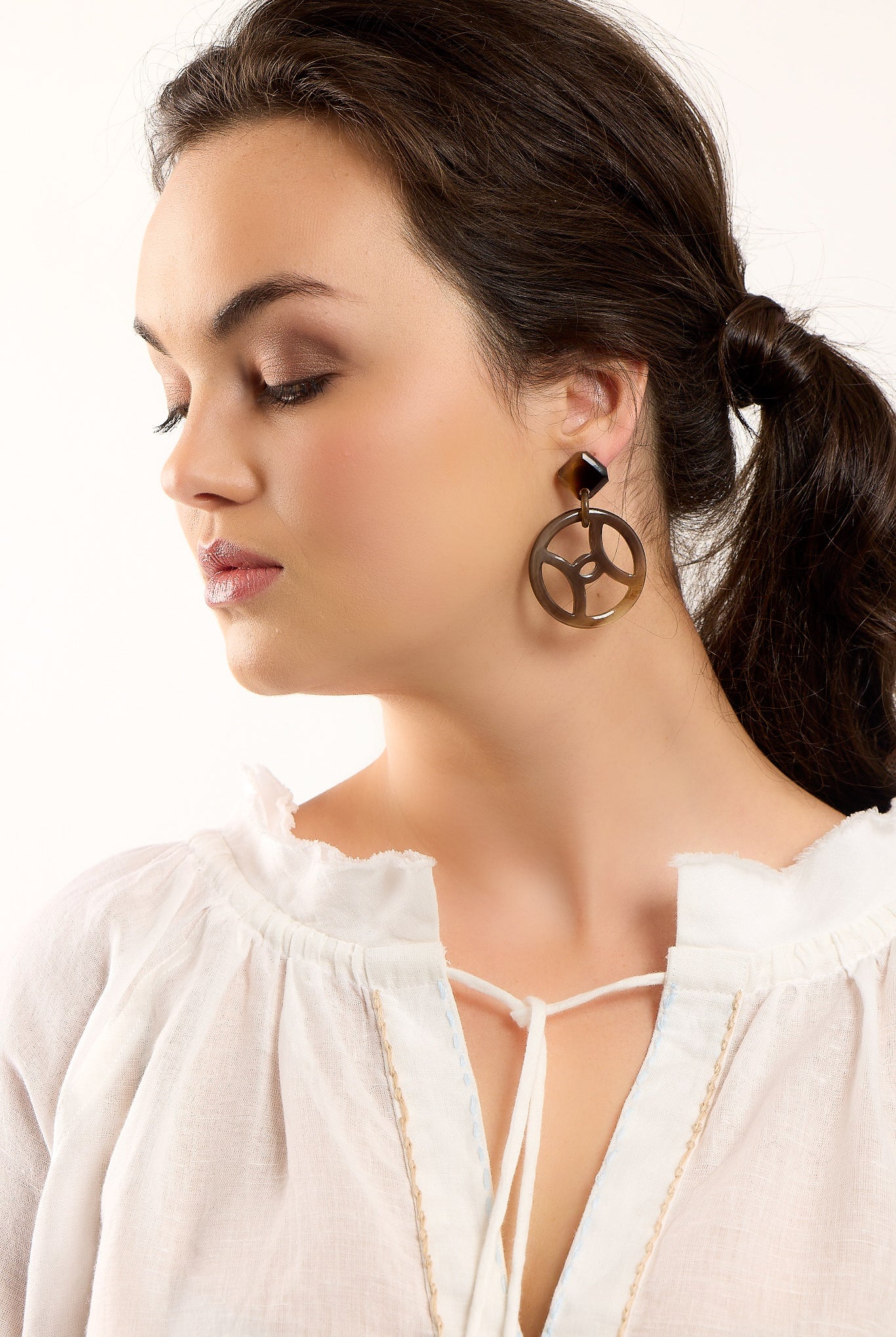 OOH LA LA Kumasi Circle Earrings - Magpie Style