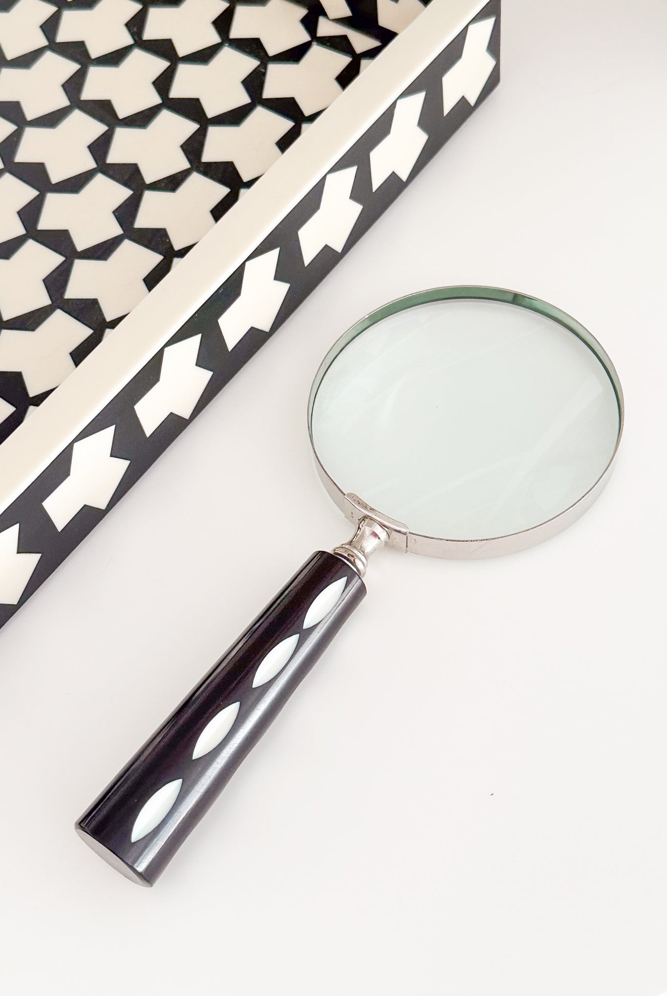 Brass Magnifying Glass - Spots - Magpie Style