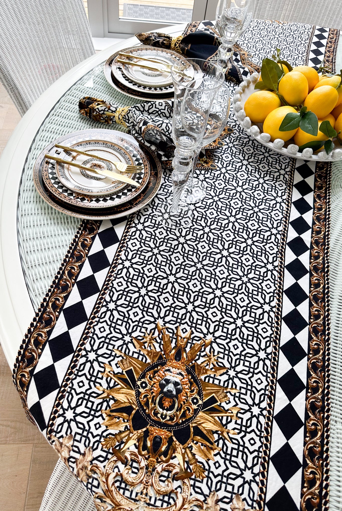 CAMILLA - Table Runner Look Up Tesoro - Magpie Style