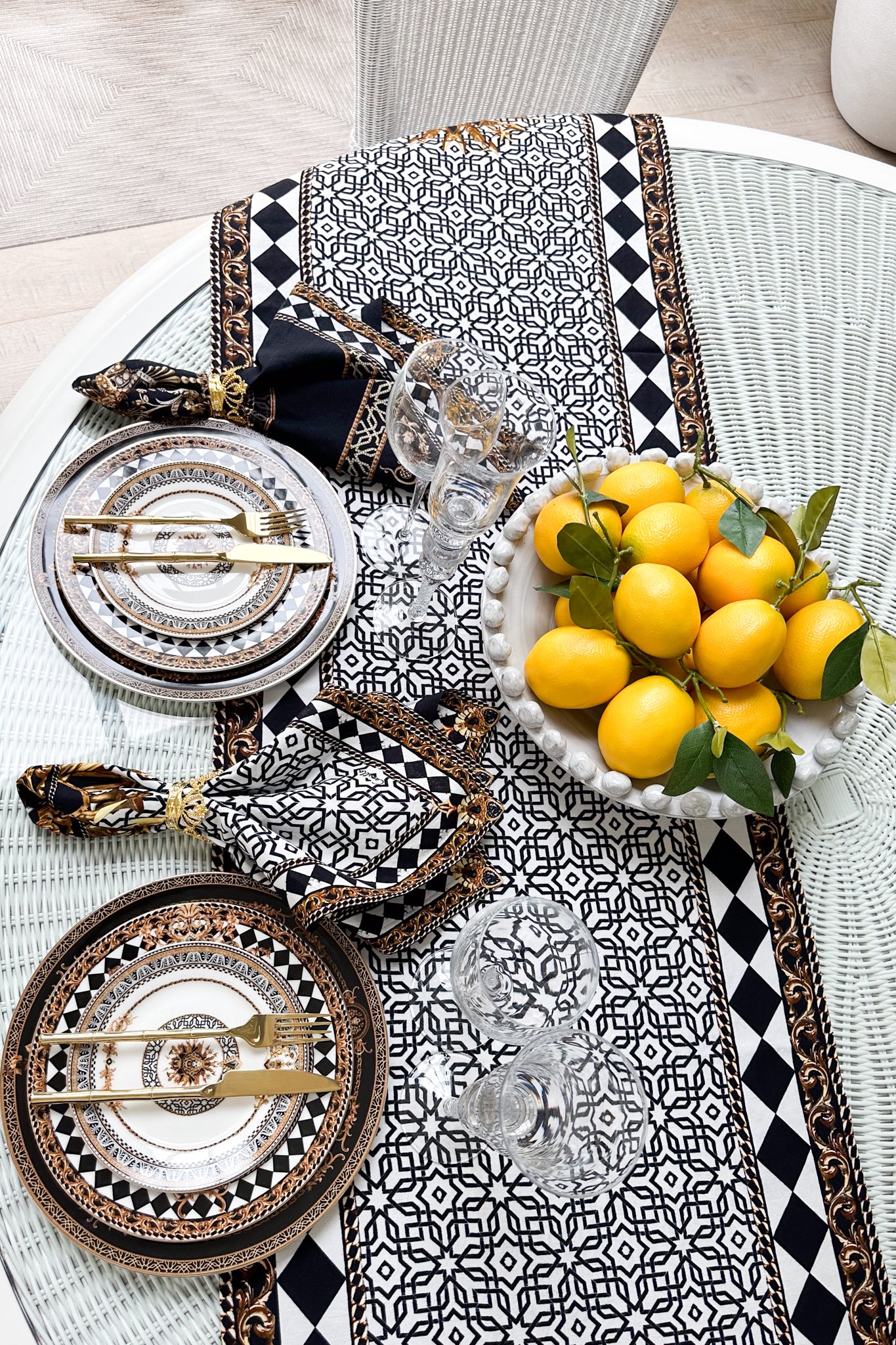 CAMILLA - Table Runner Look Up Tesoro - Magpie Style