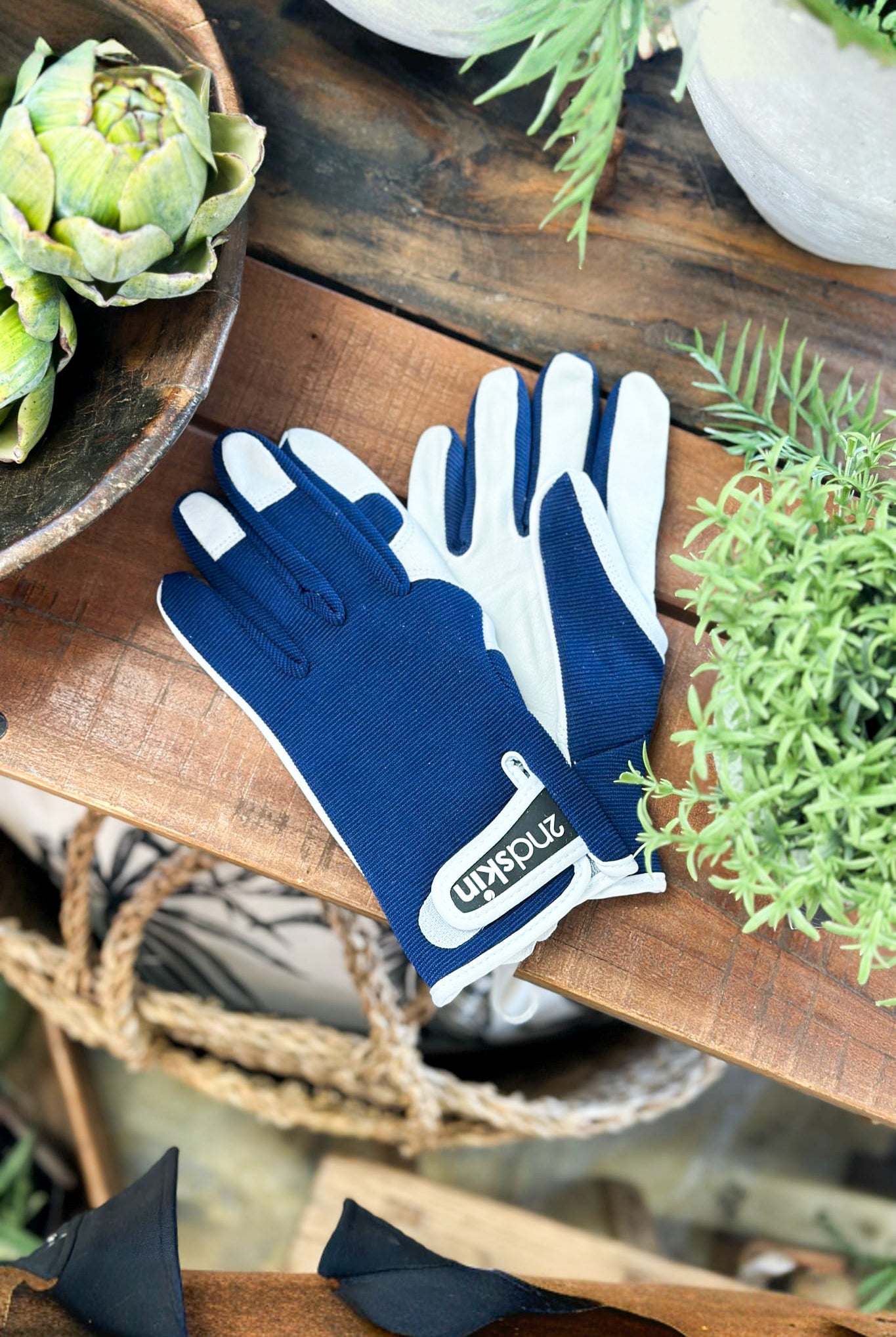 Sprout Gardening Gloves Navy - Magpie Style