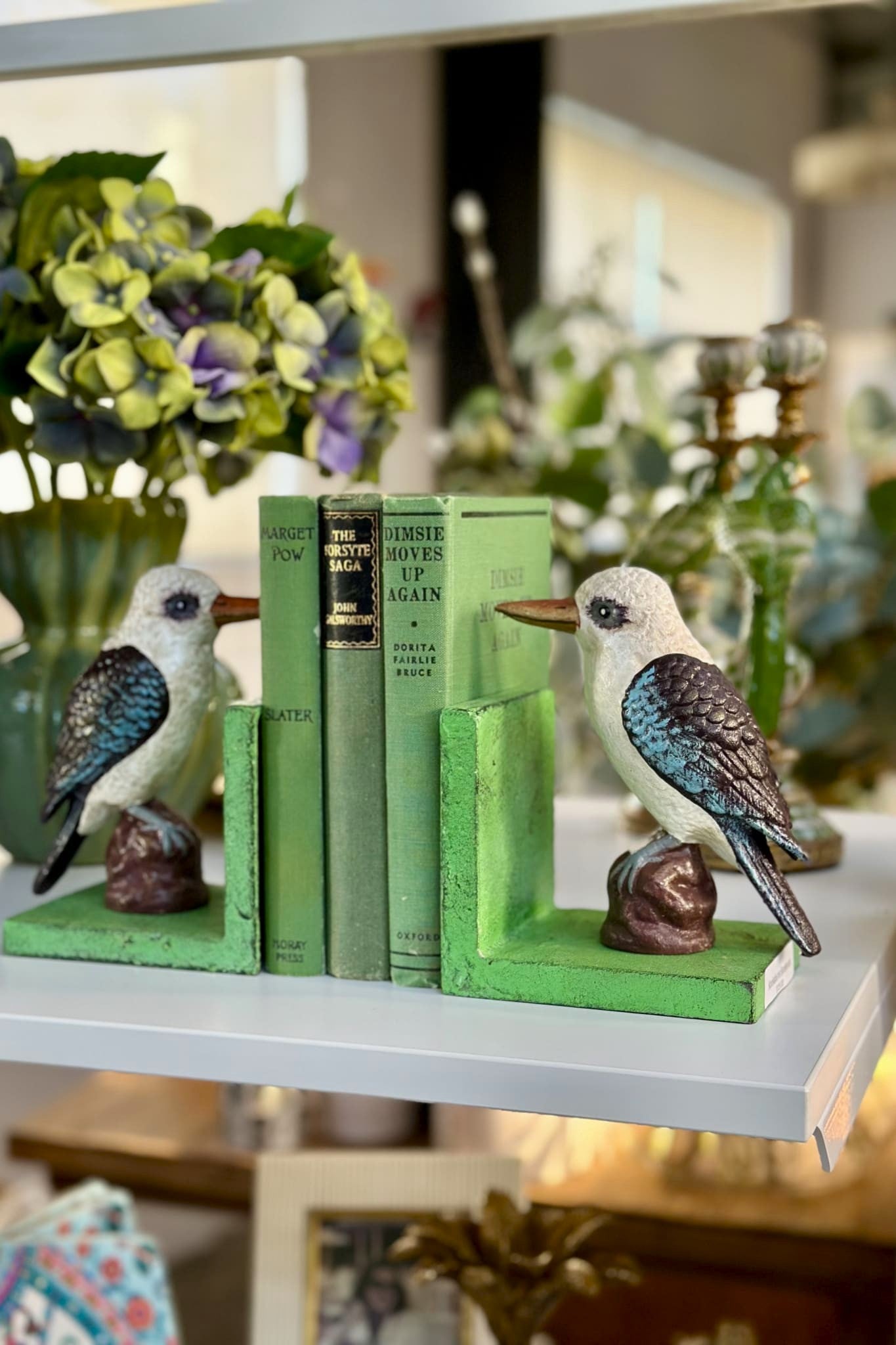 Kookaburra Bookends - Magpie Style