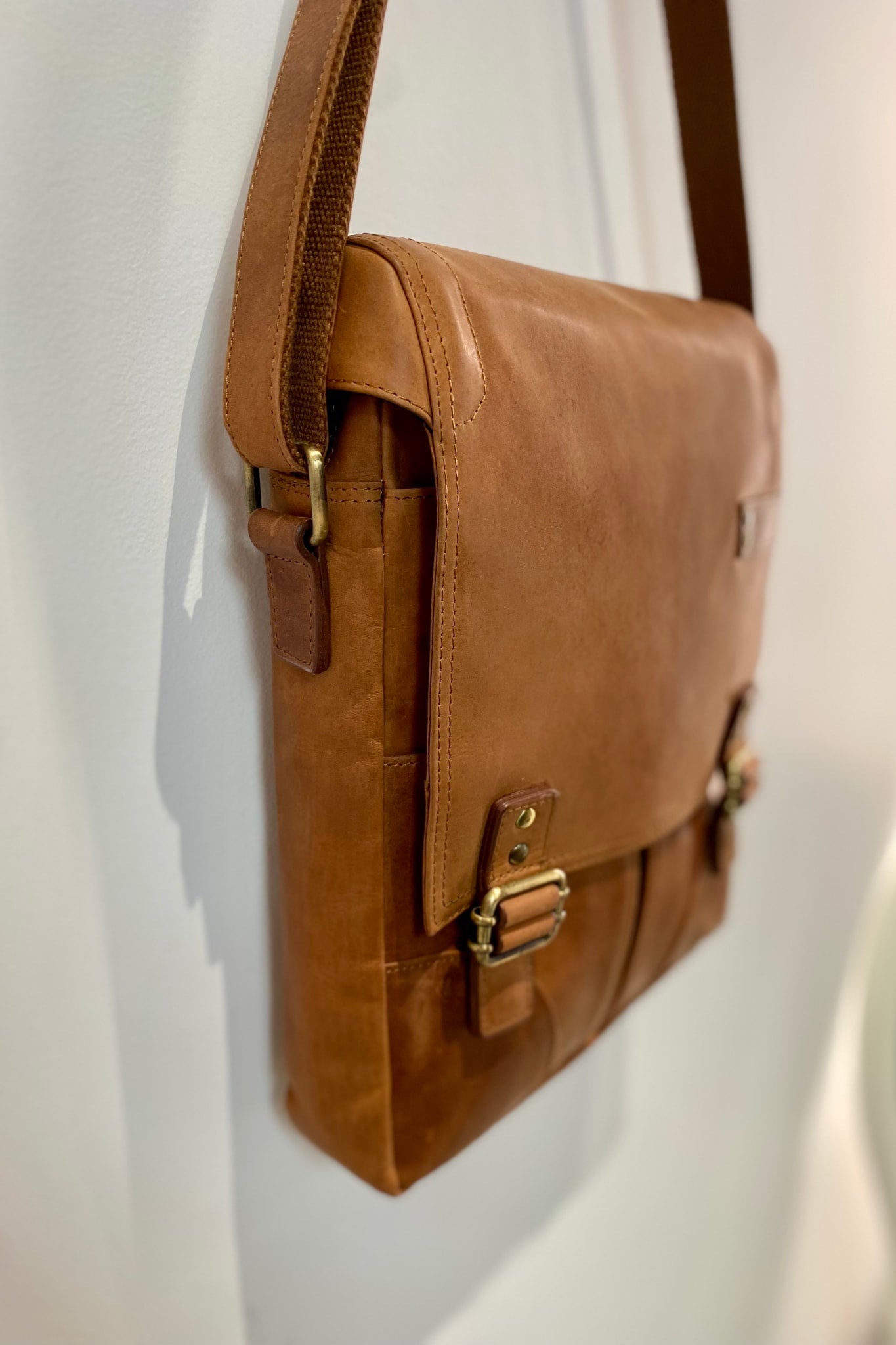 Leather Messenger Bag - Light Tan - Magpie Style