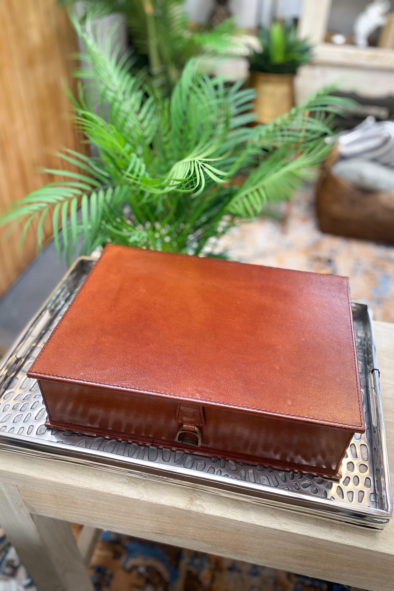 Document Box with Stirrup Clasp - Magpie Style