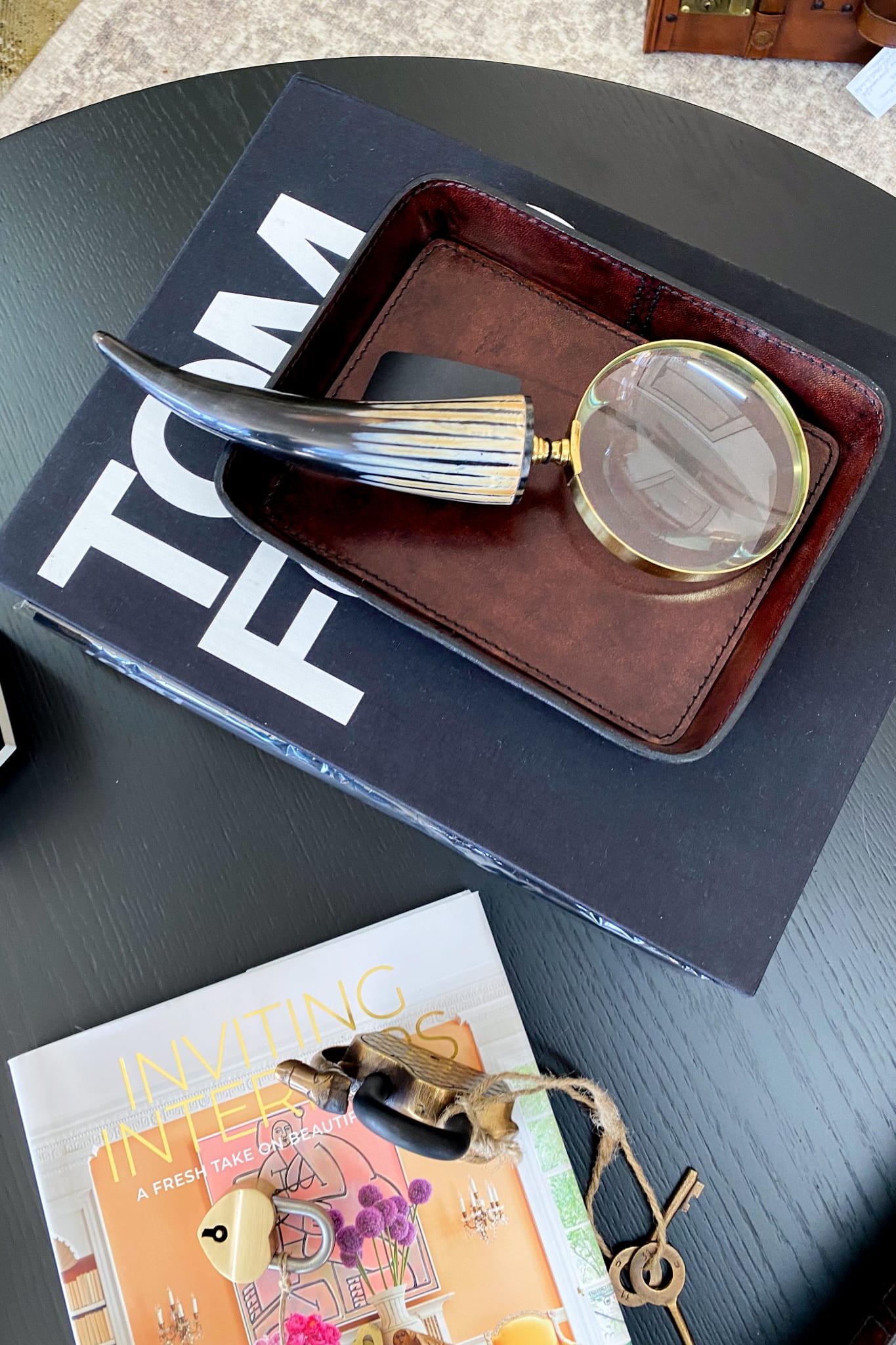 Medium Leather Curved Tray - Dark Brown - Magpie Style