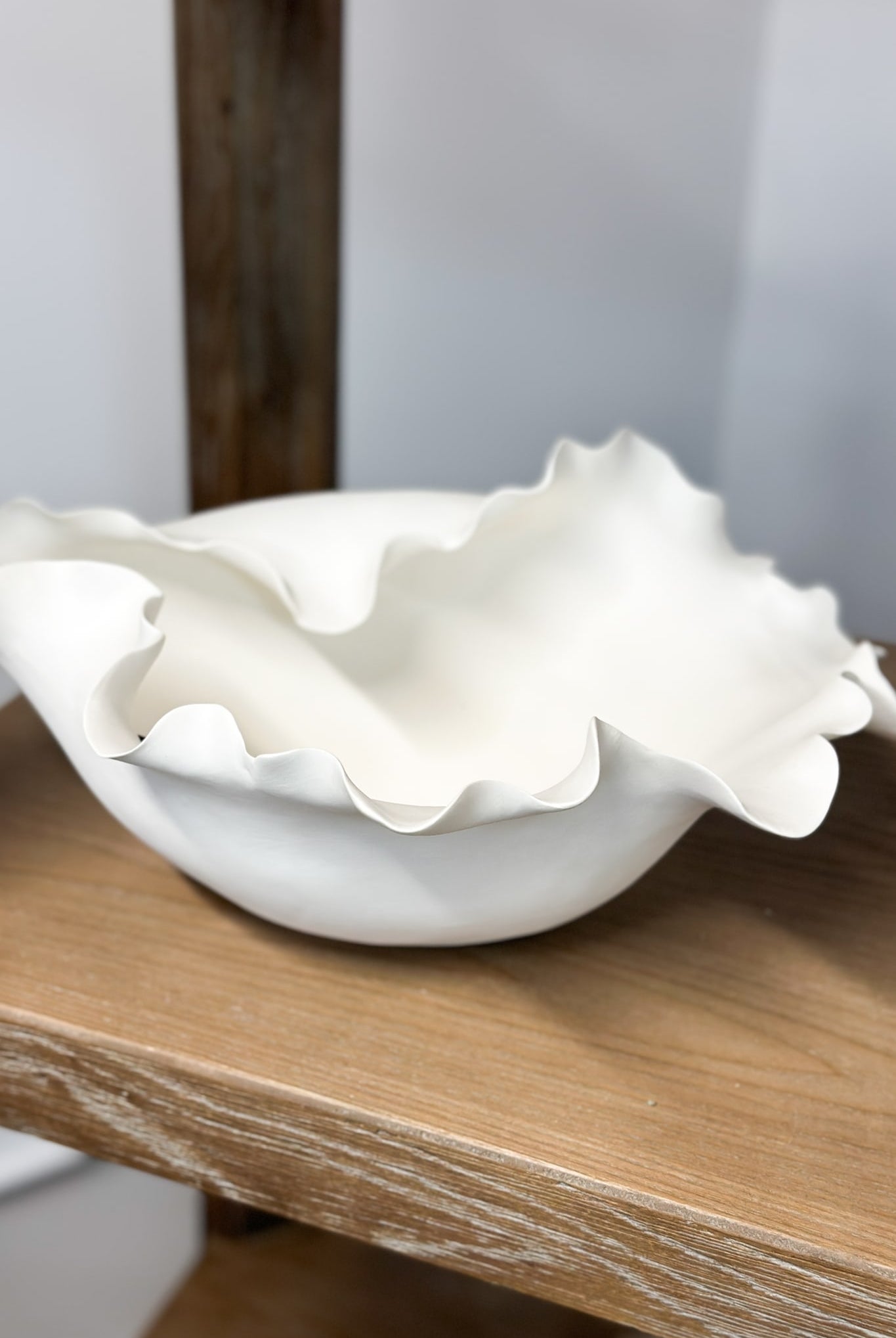 Fine Porcelain Wave Bowl - Magpie Style