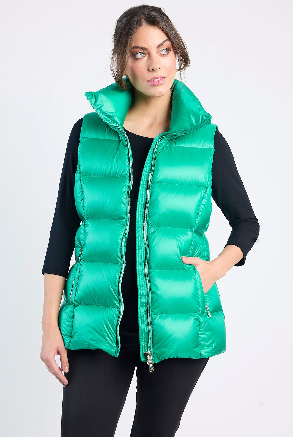 MOKÉ Ester Packable Vest in Emerald - Magpie Style