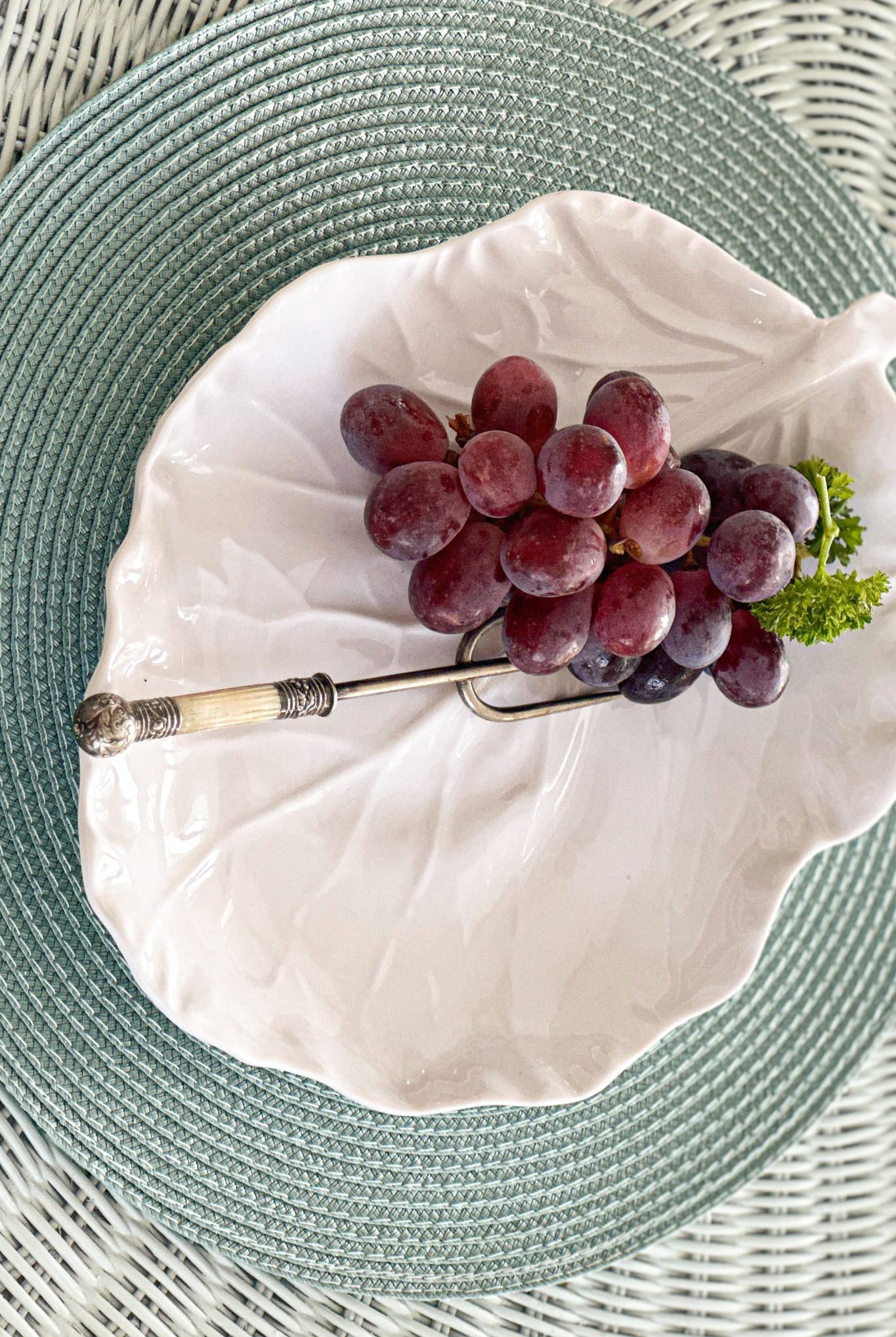 Stemmed Cabbage Leaf Melamine Platter 30cm - Magpie Style