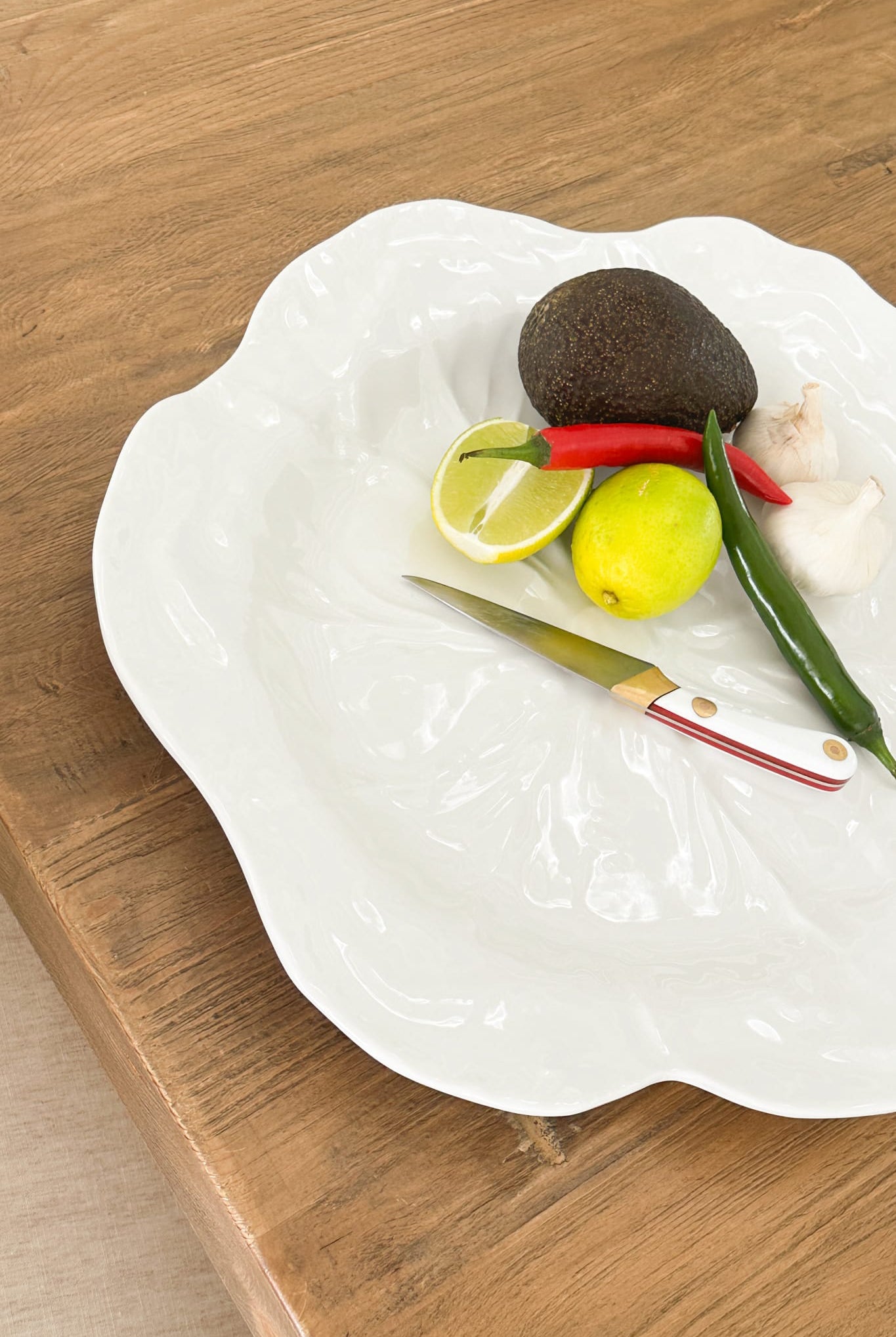 Deep Cabbage Leaf Melamine Platter 40cm - Magpie Style