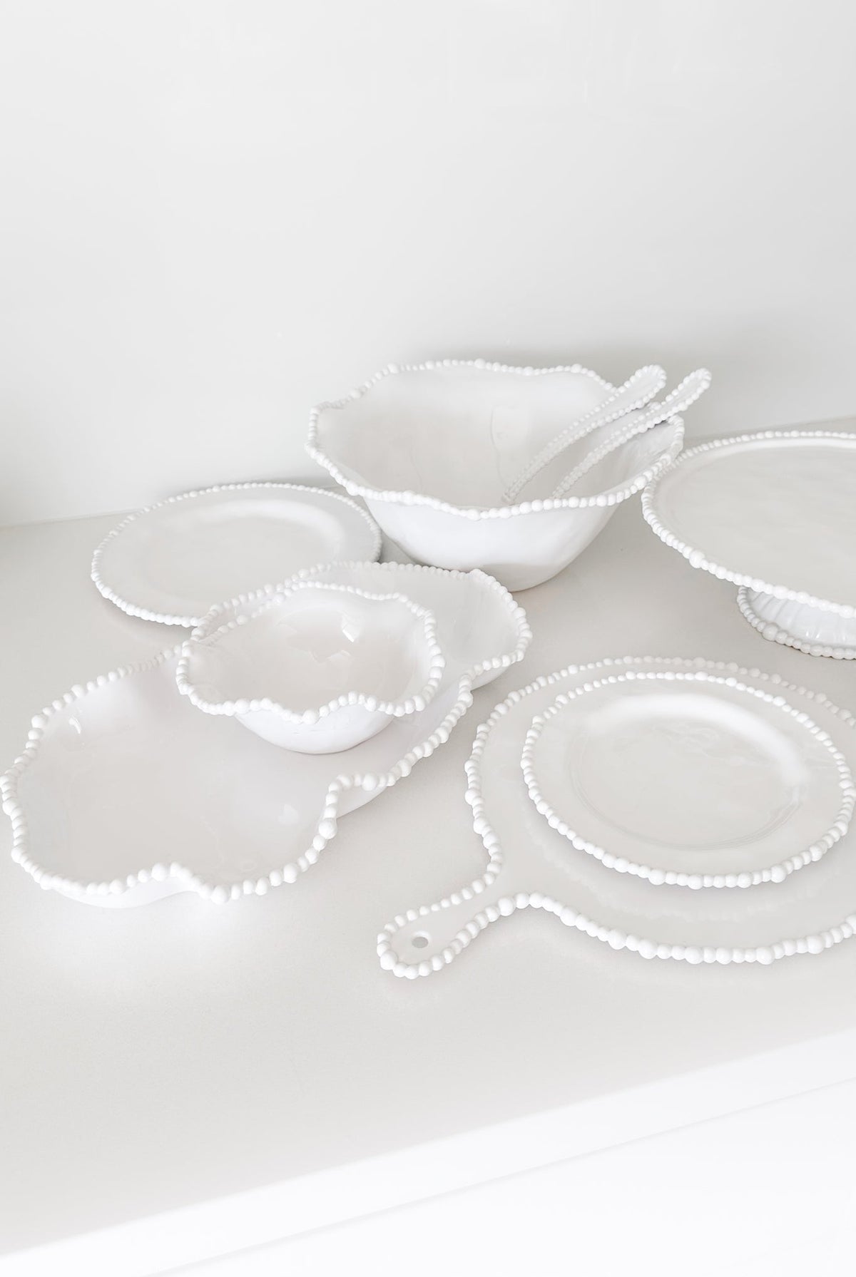 Wobbly Pearl Melamine Long Dish - Magpie Style