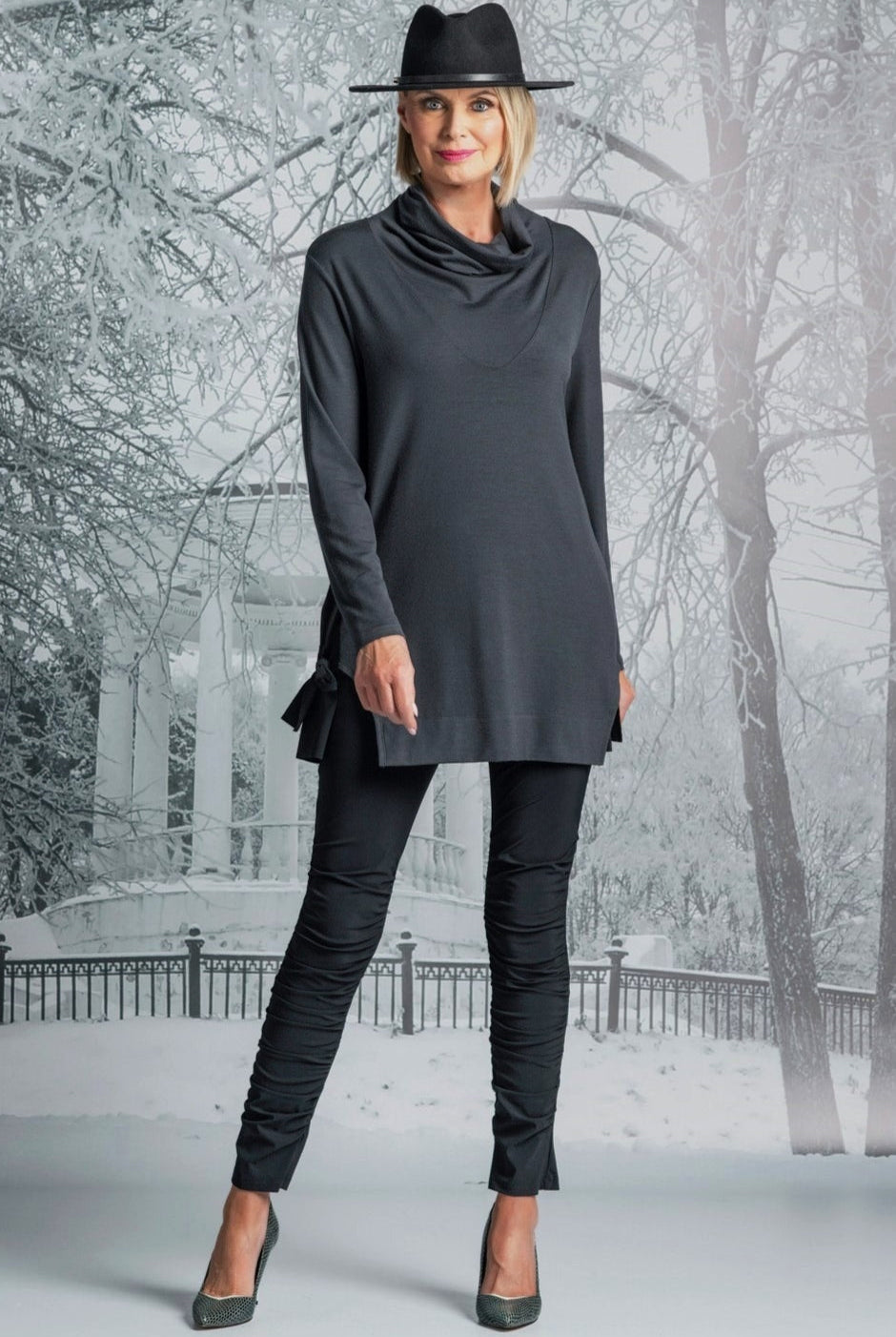 PAULA RYAN Rouched Legging - Black - Paula Ryan