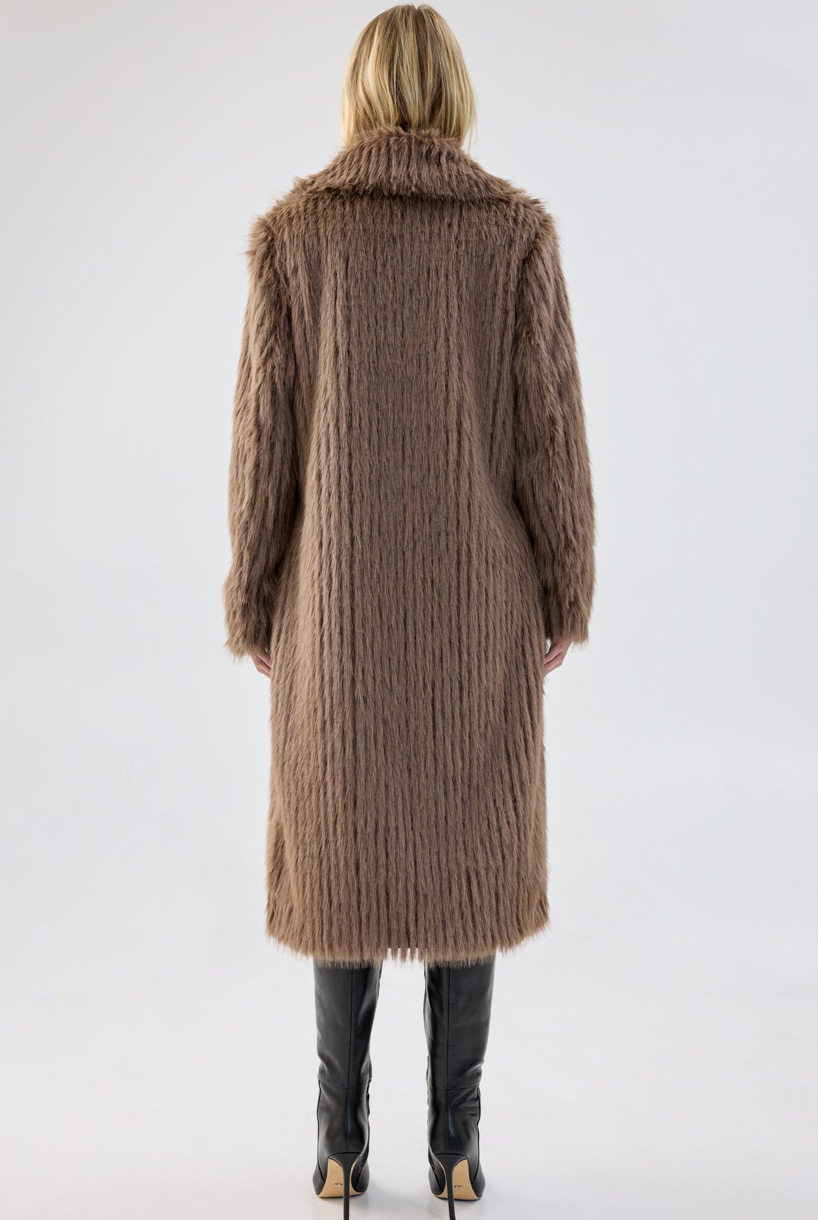 UNREAL FUR - Retro Coat - Magpie Style