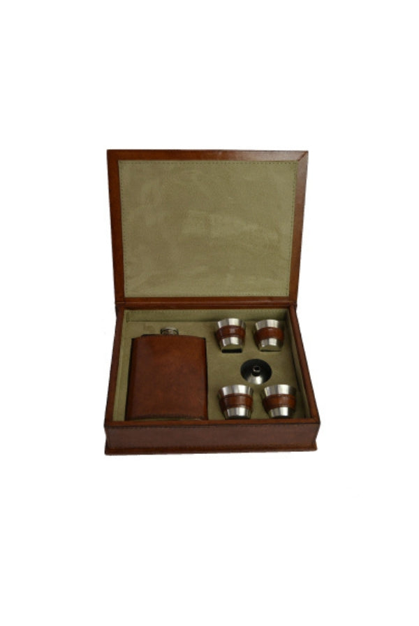 Hip Flask , 4 Cups & Funnel Set in Leather Box - Magpie Style