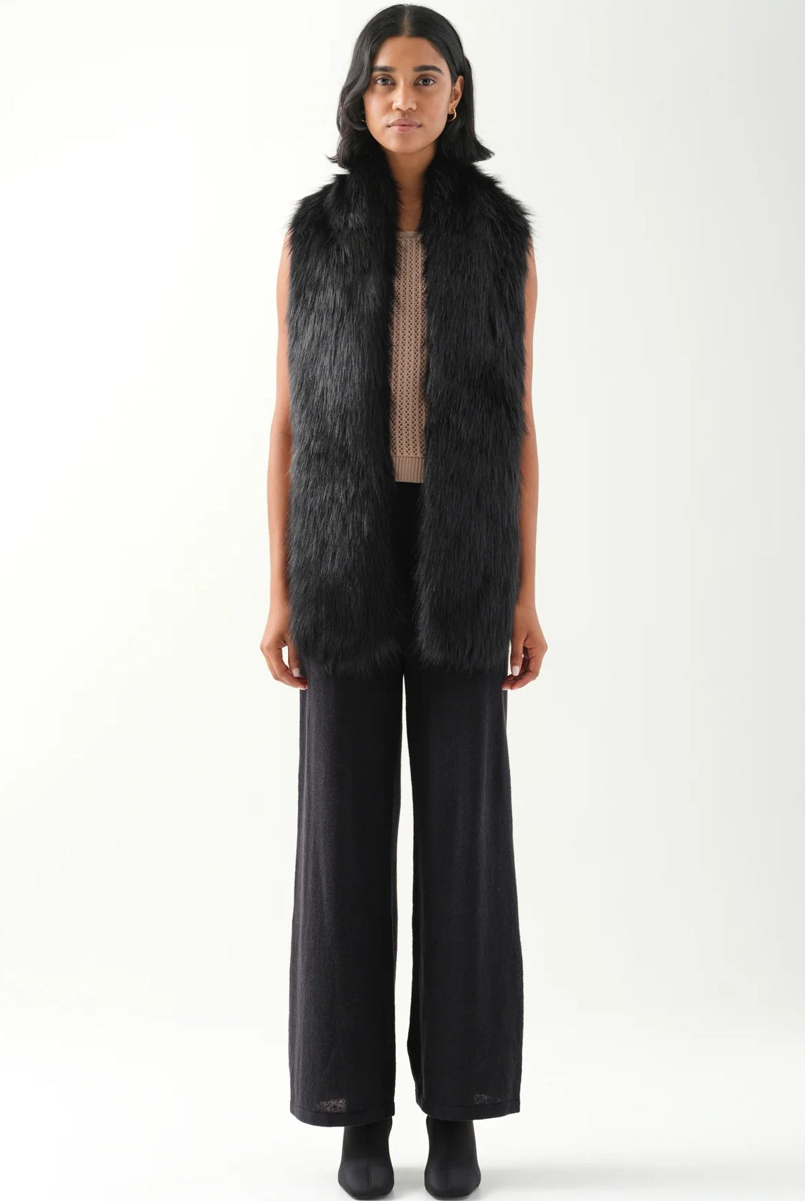UNREAL FUR West End Scarf - Black - Magpie Style