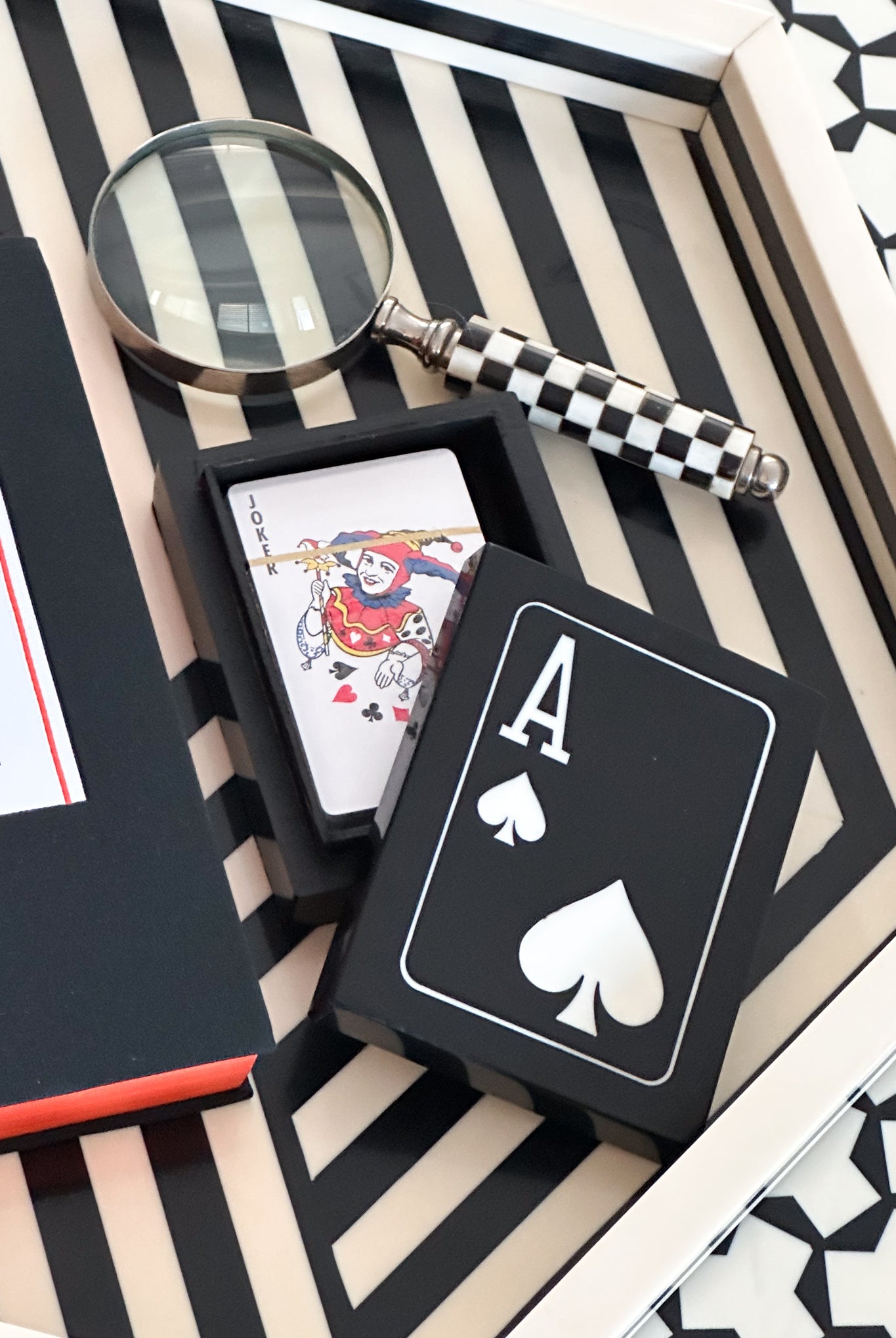 Resin Single Set Card Box Holder - Magpie Style