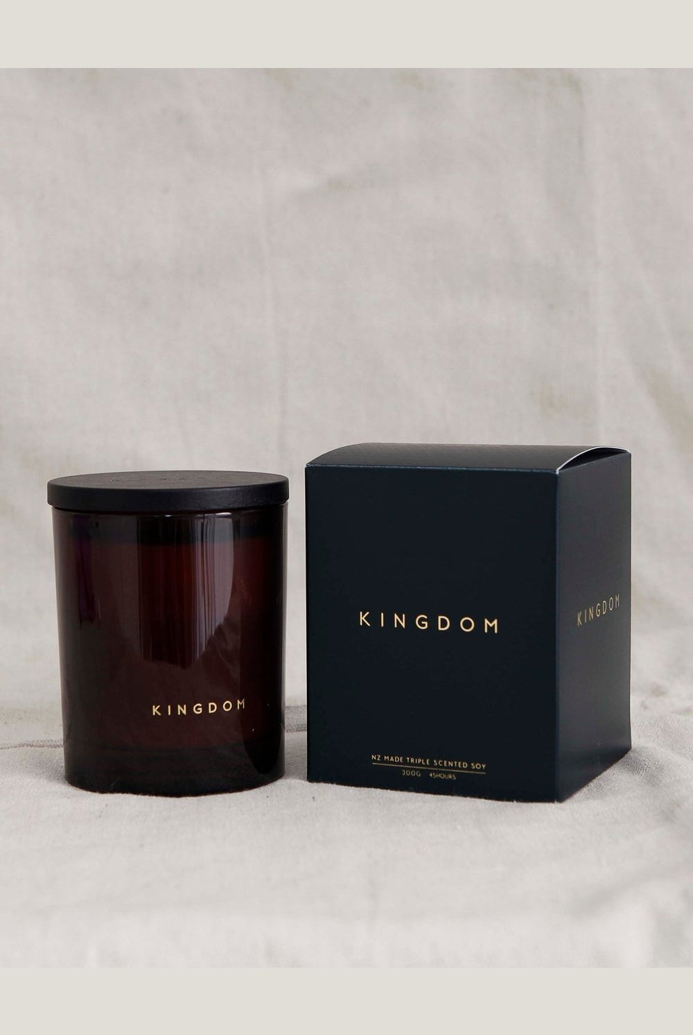 Kingdom Blackberry & Bay Luxury Soy Candle 300g lifestyle image 5