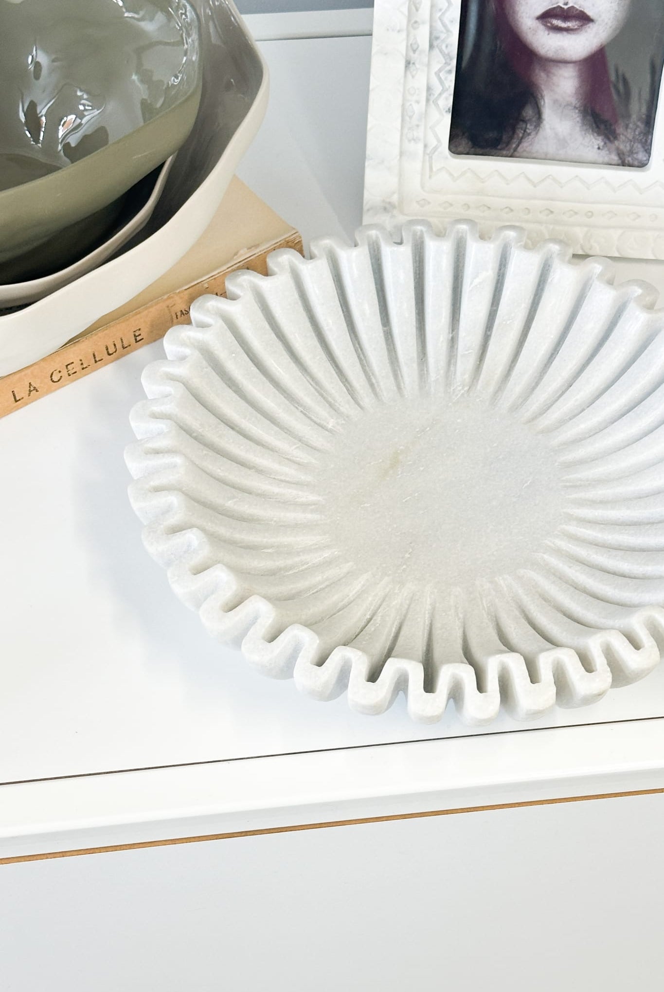 Marble 'Pleat' Ruffle Edge Bowl - Magpie Style