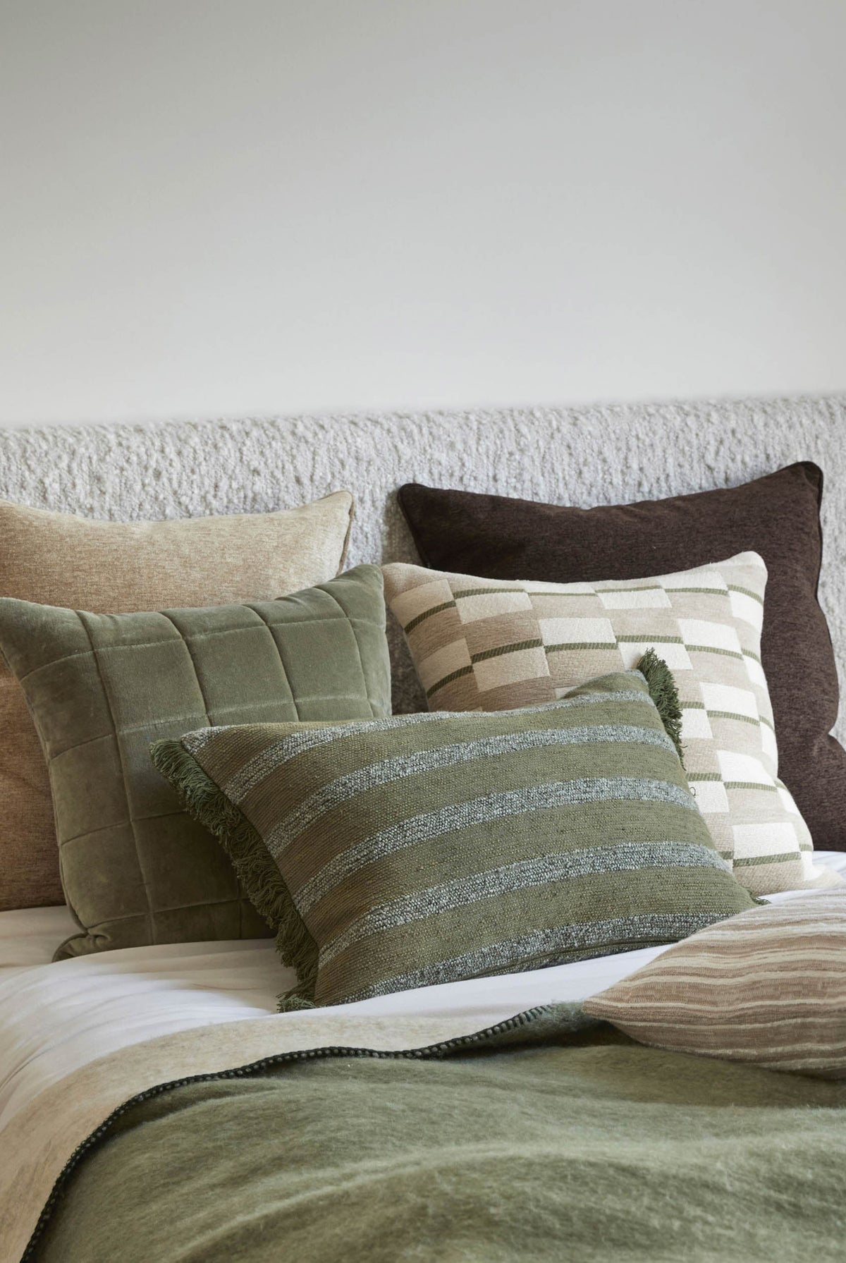 Amoura Cushion - Green - 4