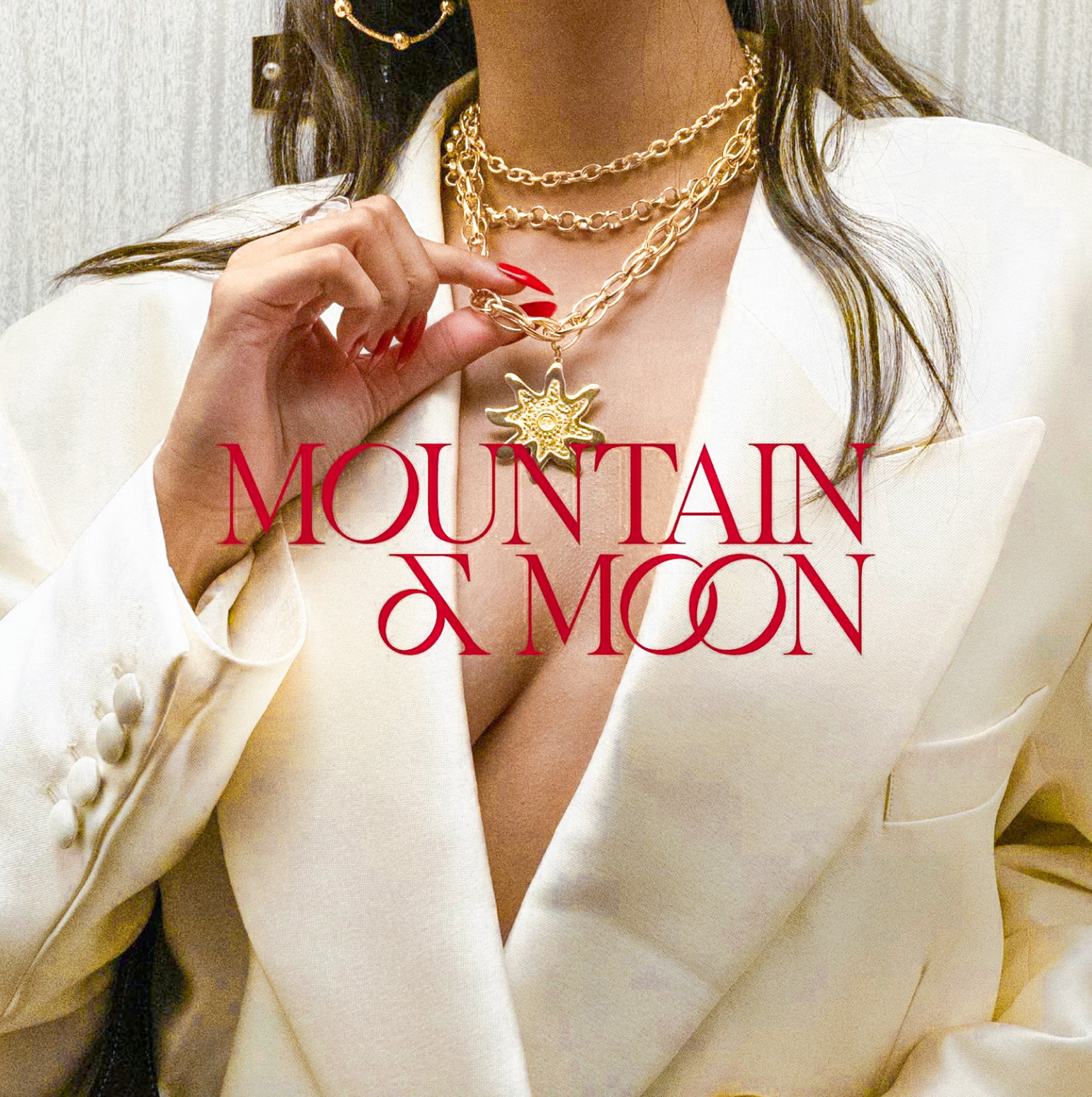 MOUNTAIN & MOON
