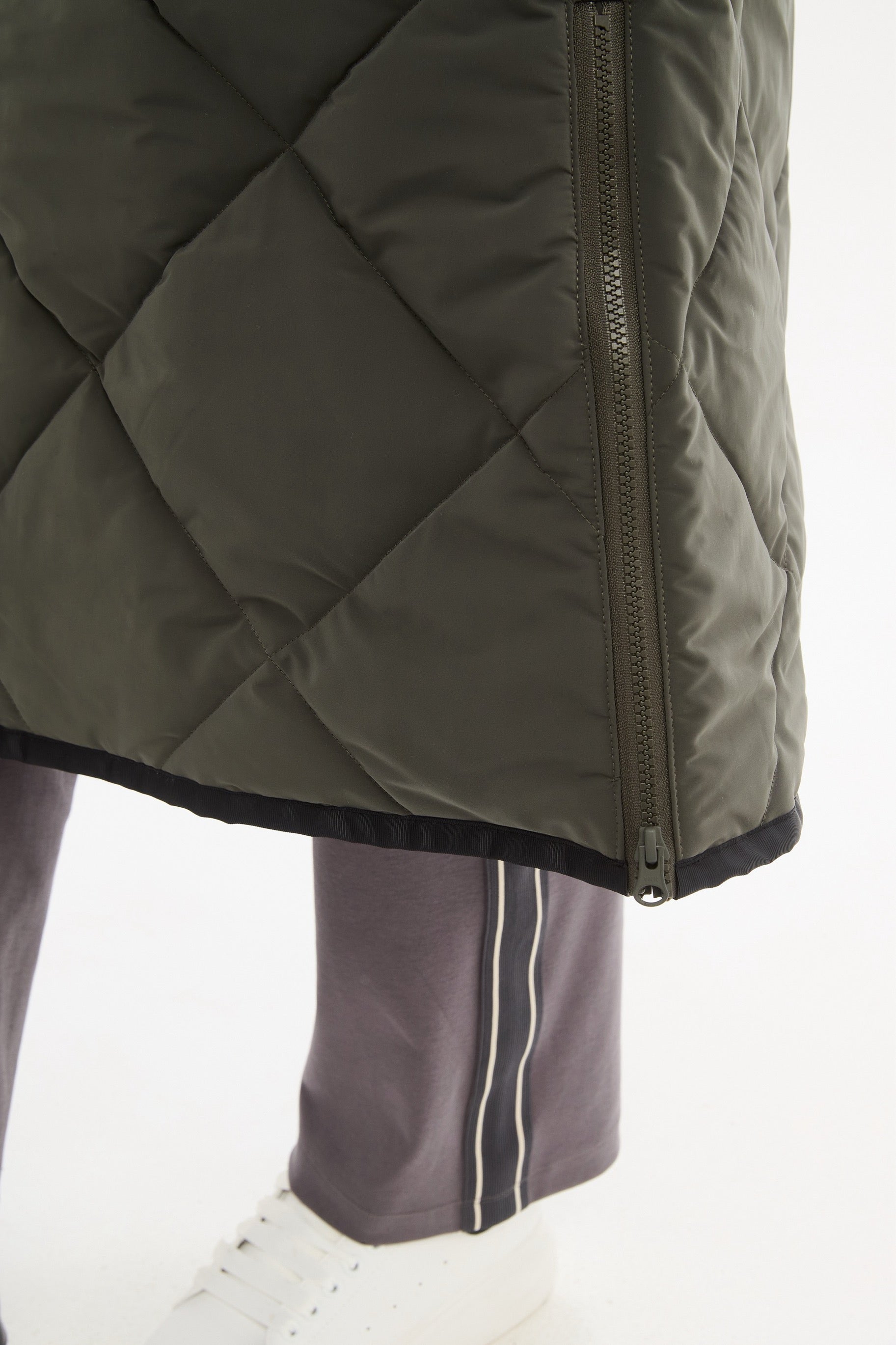 TIRELLI Diamond Quilt Puffer Coat - Steel - Magpie Style