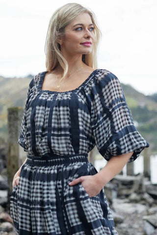 DRAMA THE LABEL Tilda Top - Black Window Pane