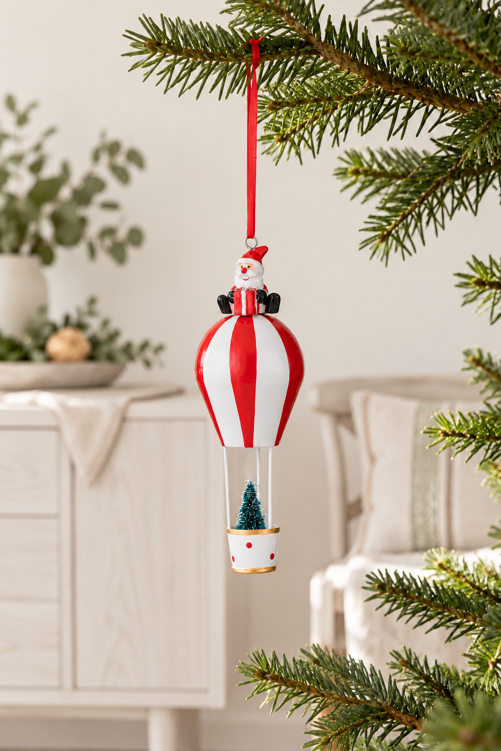 Balloon with Tree Hanging Decoration - Red & White