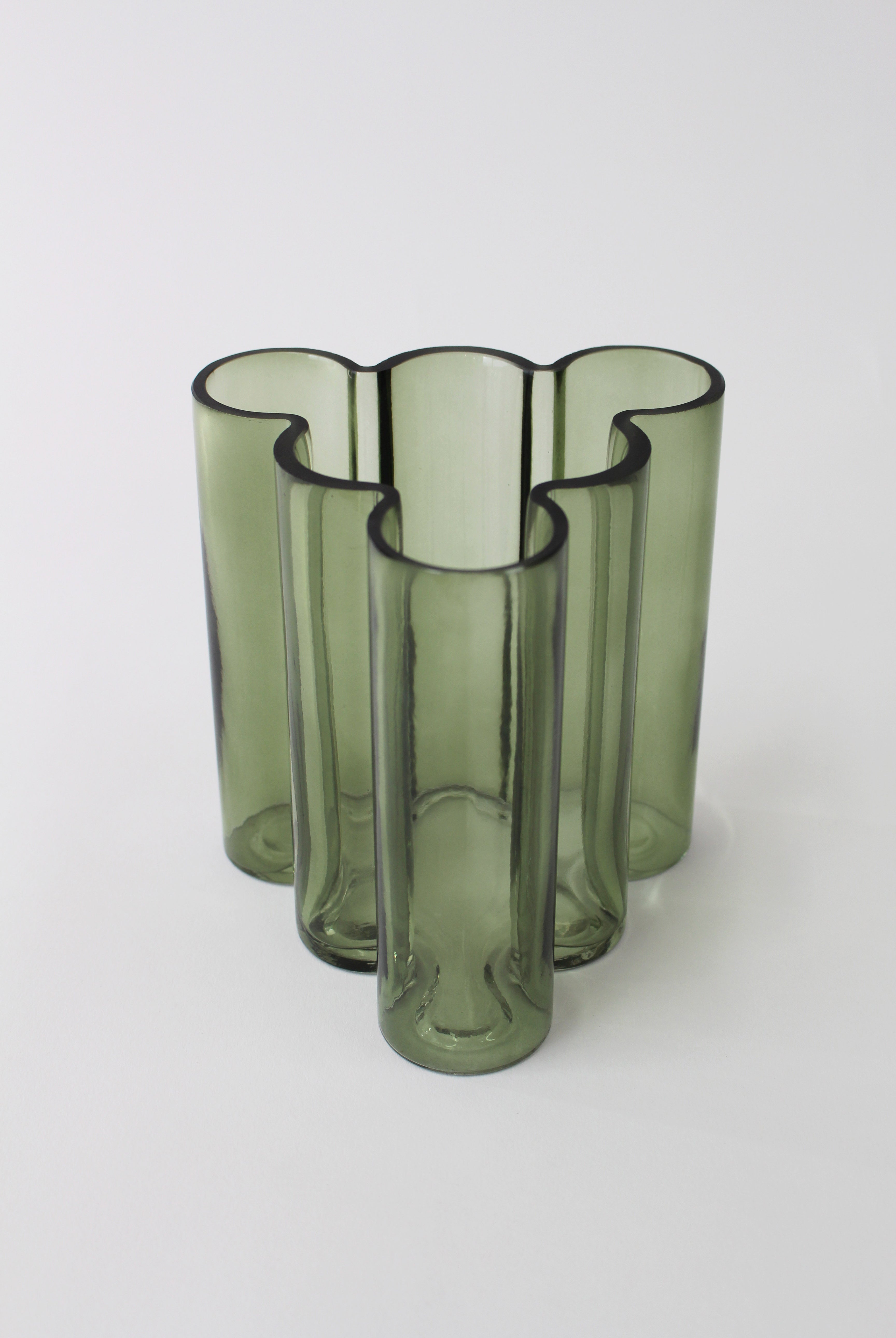 Trevi Retro Glass Vase - Magpie Style