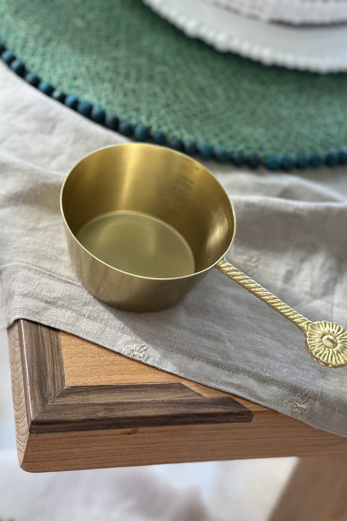 Floret Measuring Cup w Brass Finish - Magpie Style
