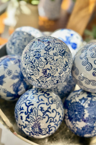 Ceramic Ball 10cm - Climbing Roses