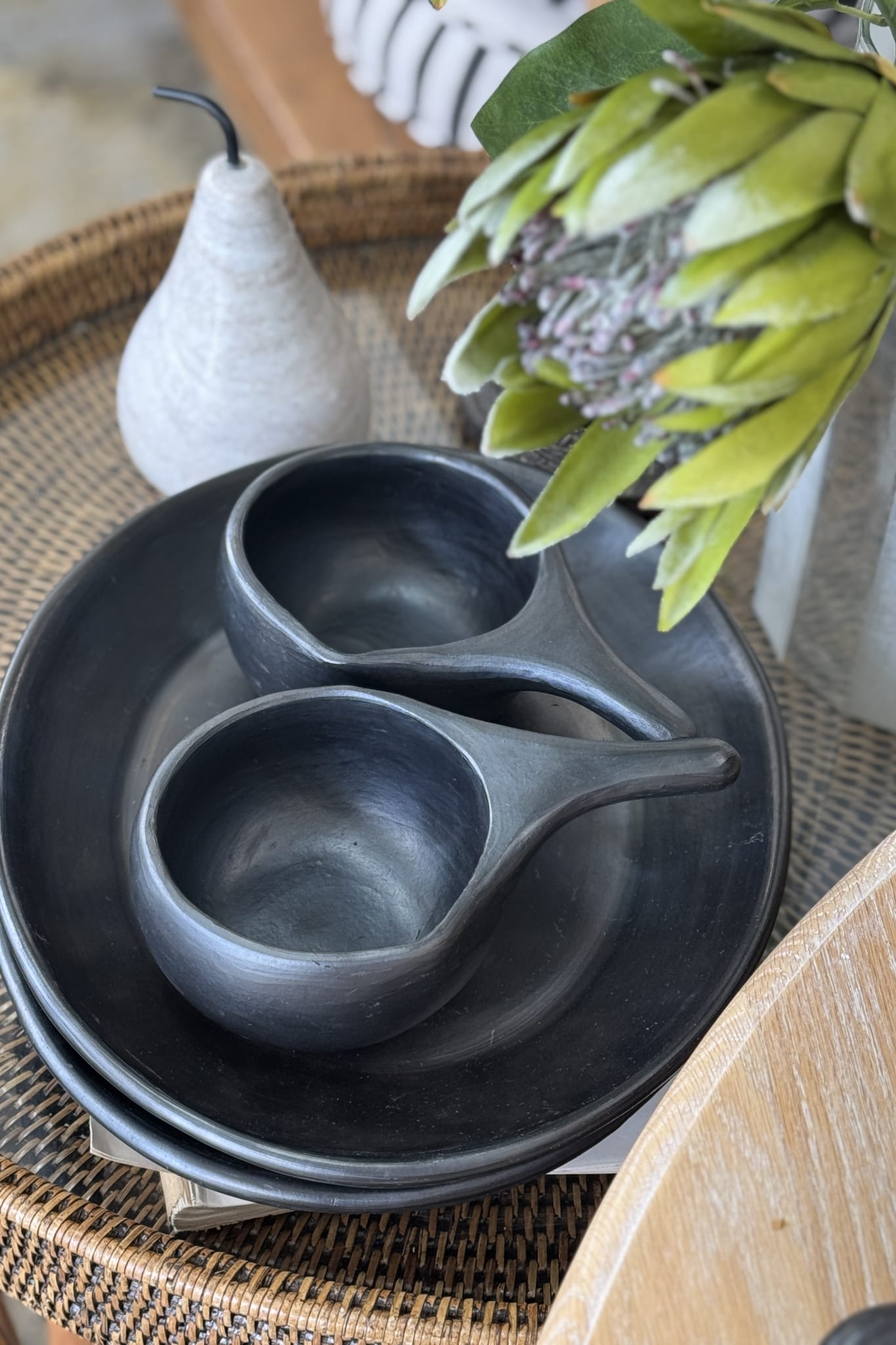 LA CHAMBA Sauceboat - Magpie Style